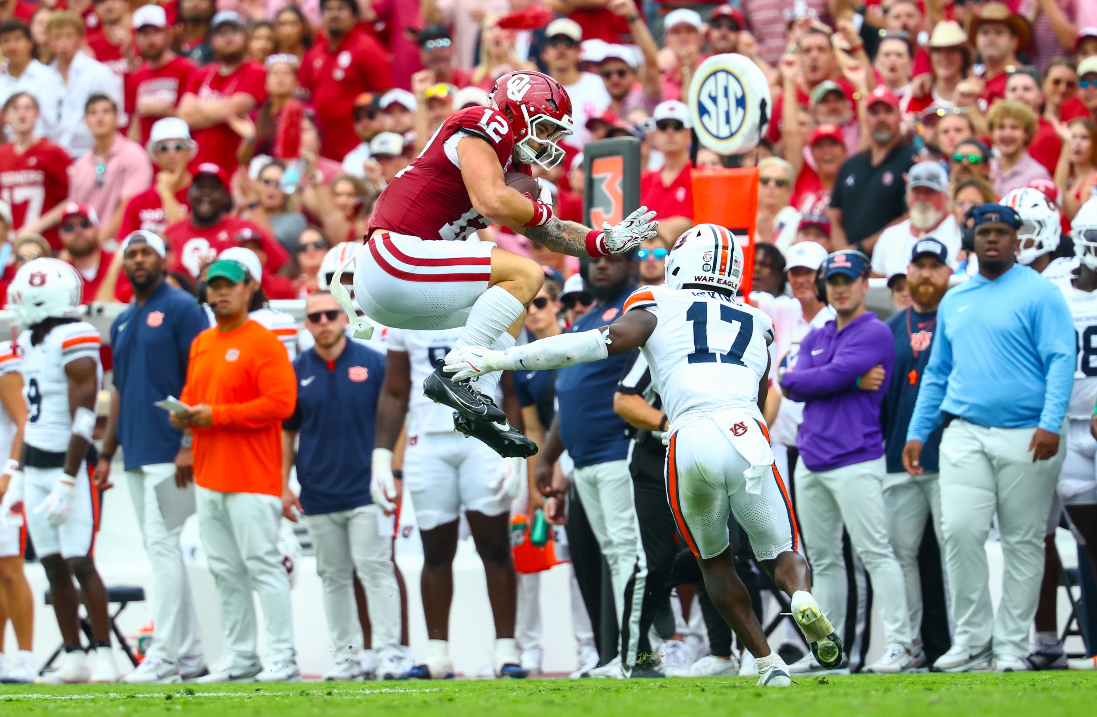 Oklahoma Sooners tight end Jaren Kanak vs. Auburn Tigers