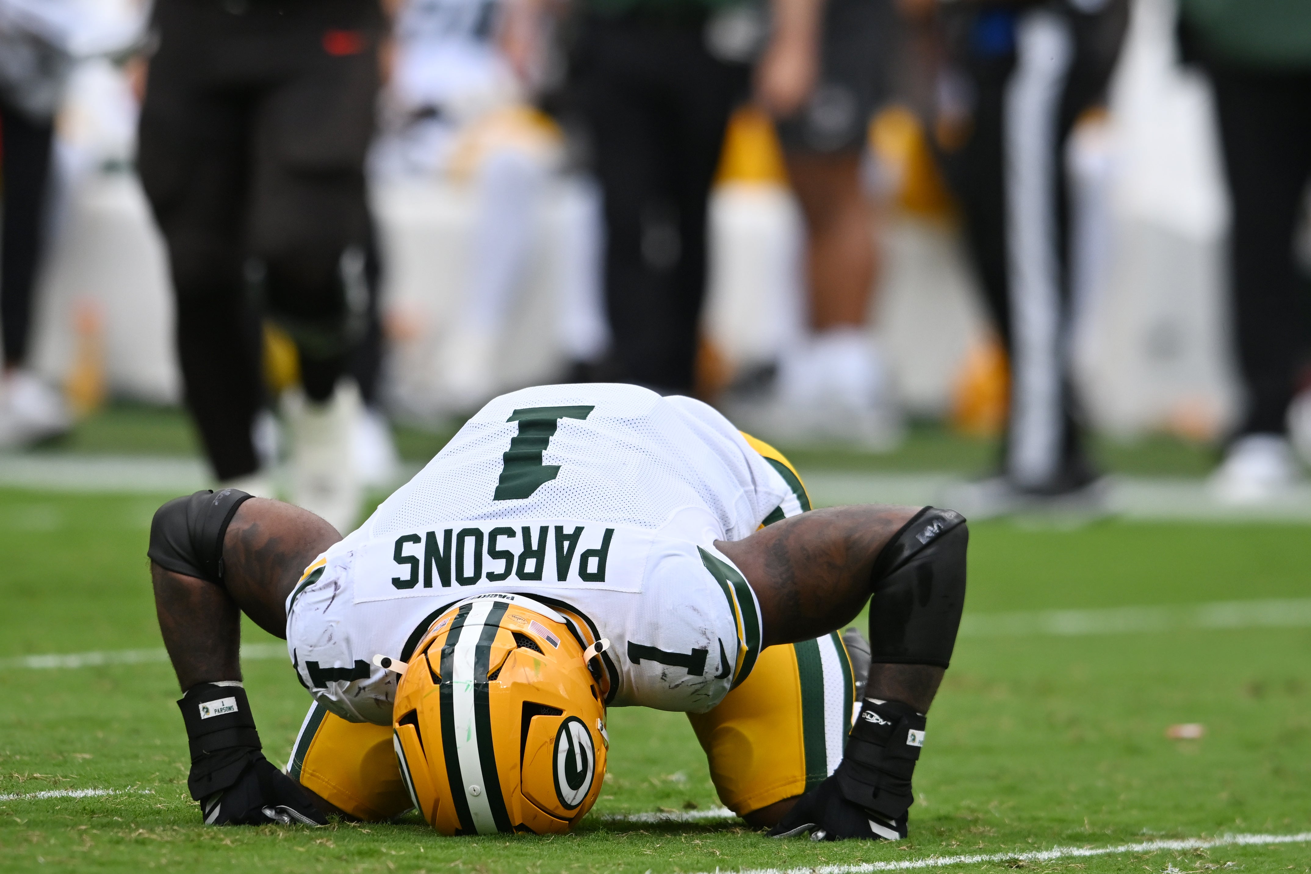 Sep 21, 2025; Cleveland, Ohio, USA; Green Bay Packers defensive end Micah Parsons (1) reacts after a play against the Cleveland Browns during the second half at Huntington Bank Field.