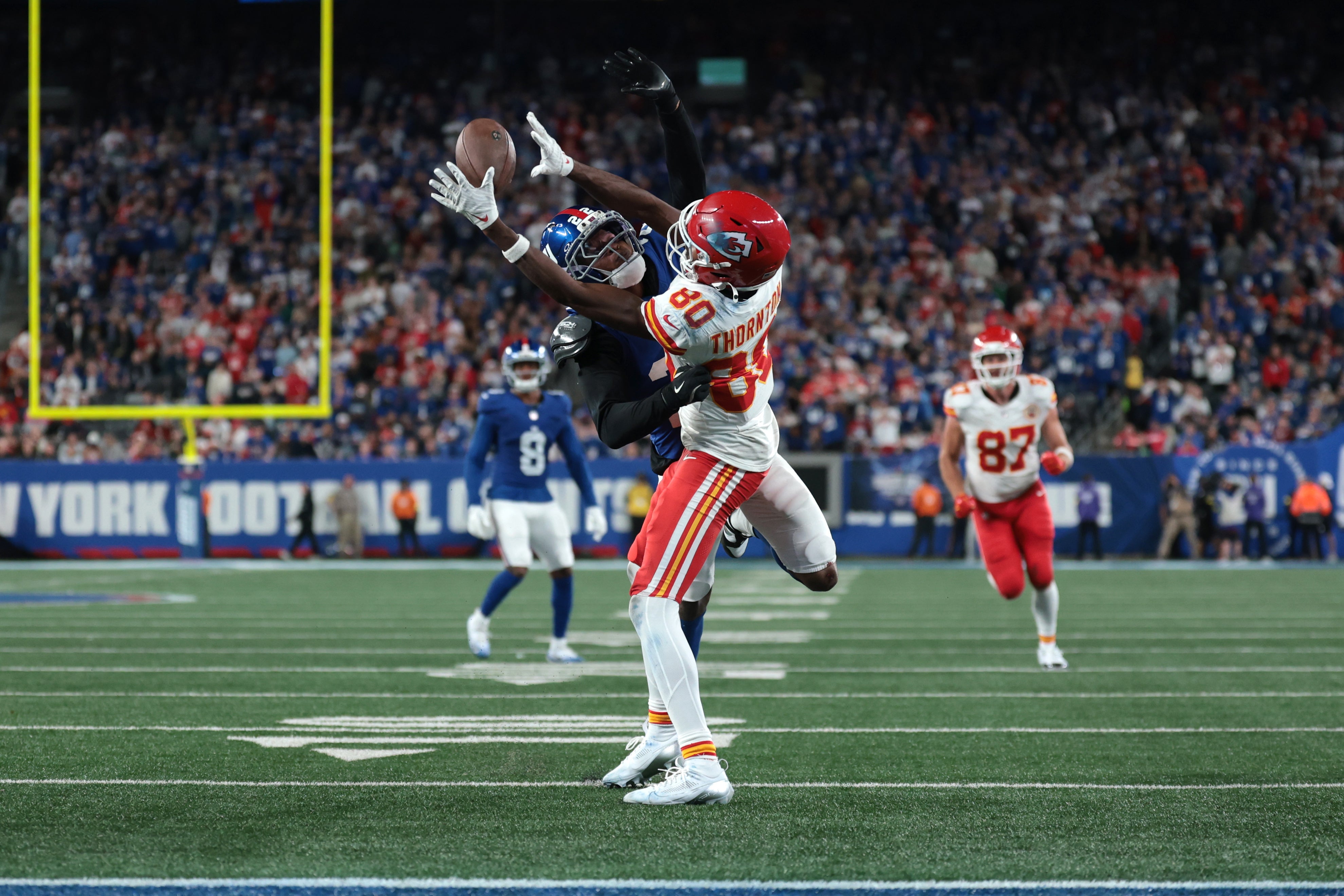 Kansas City Chiefs wide receiver Tyquan Thornton (80) makes a catch against New York Giants cornerback Andru Phillips (22) in the fourth quarter at MetLife Stadium.