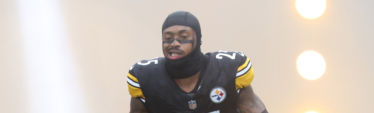 Oct 12, 2025; Pittsburgh, Pennsylvania, USA; Pittsburgh Steelers safety Deshon Elliott (25) reacts as he takes the field against the Cleveland Browns at Acrisure Stadium.