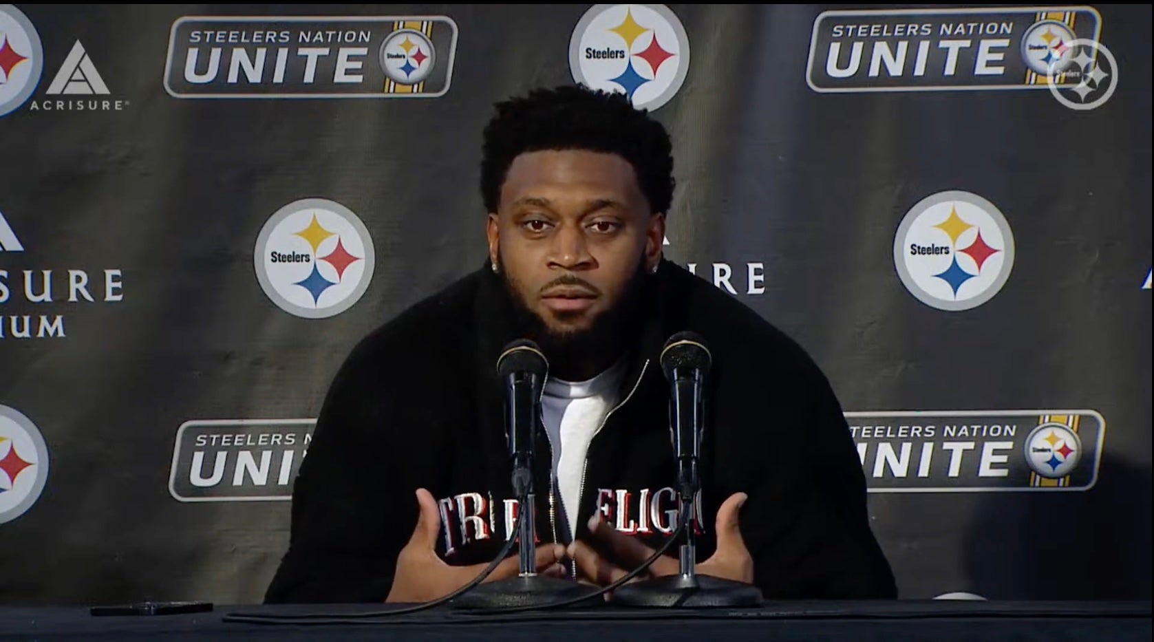 Pittsburgh Steelers LB Patrick Queen speaks with the media following 35-25 loss vs. Green Bay Packers.