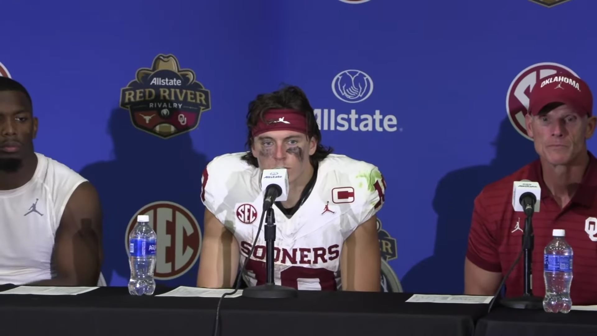 Oklahoma Sooners quarterback John Mateer