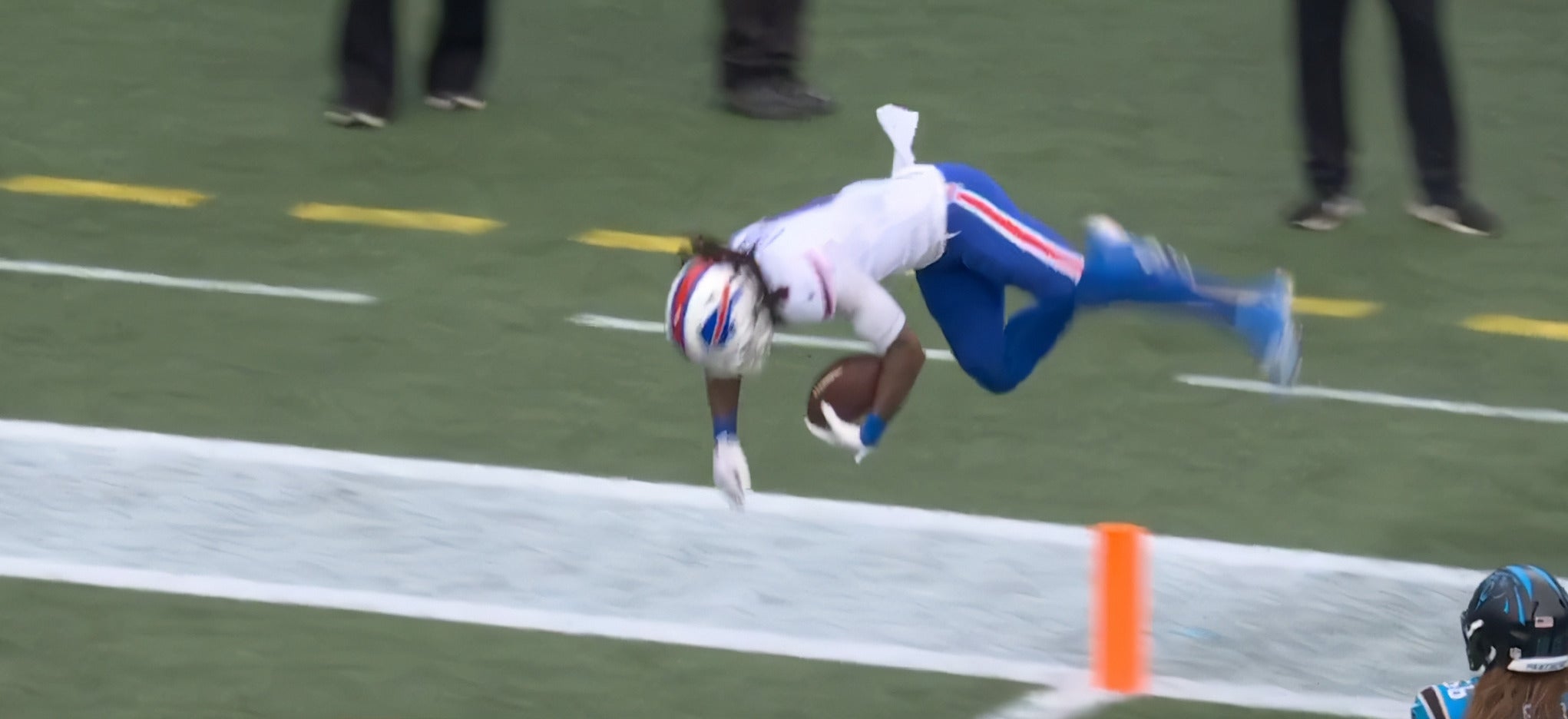 Buffalo Bills RB James Cook scores a 64-yard touchdown in the second quarter against the Carolina Panthers