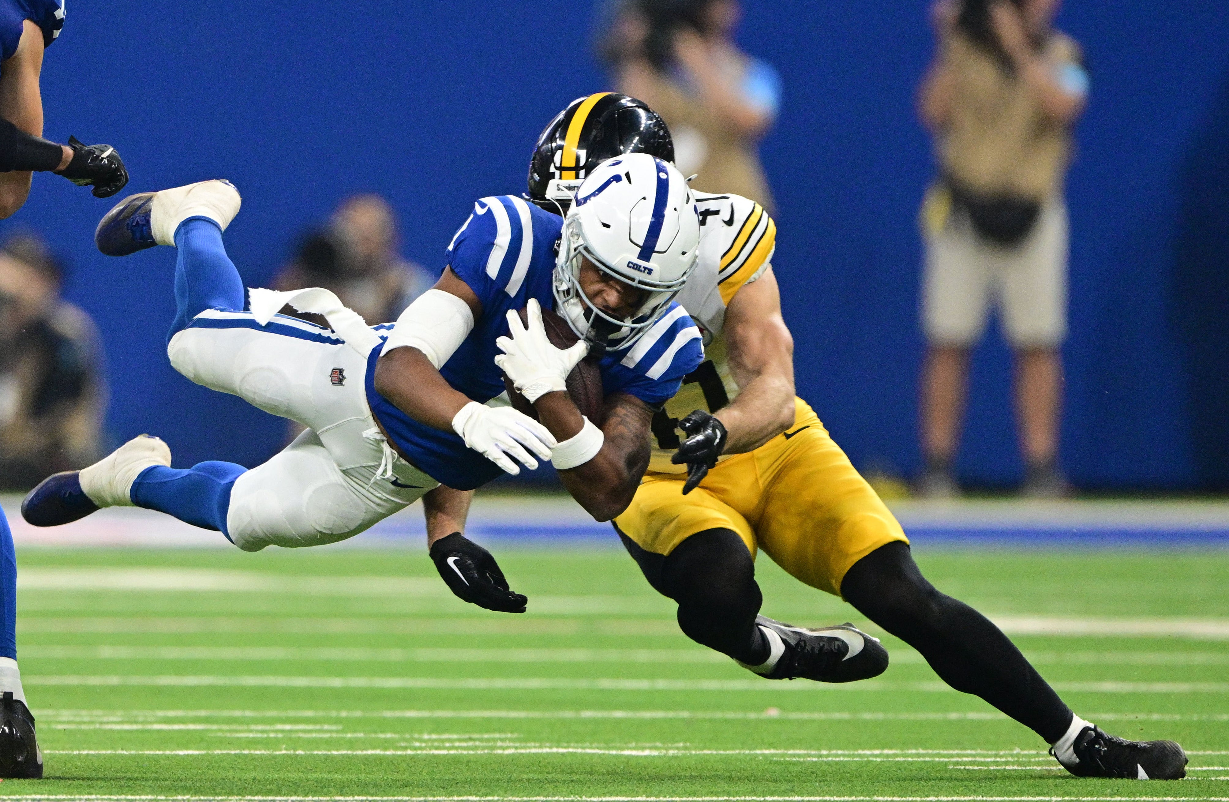 Colts WR Josh Downs tackled by Steelers defender