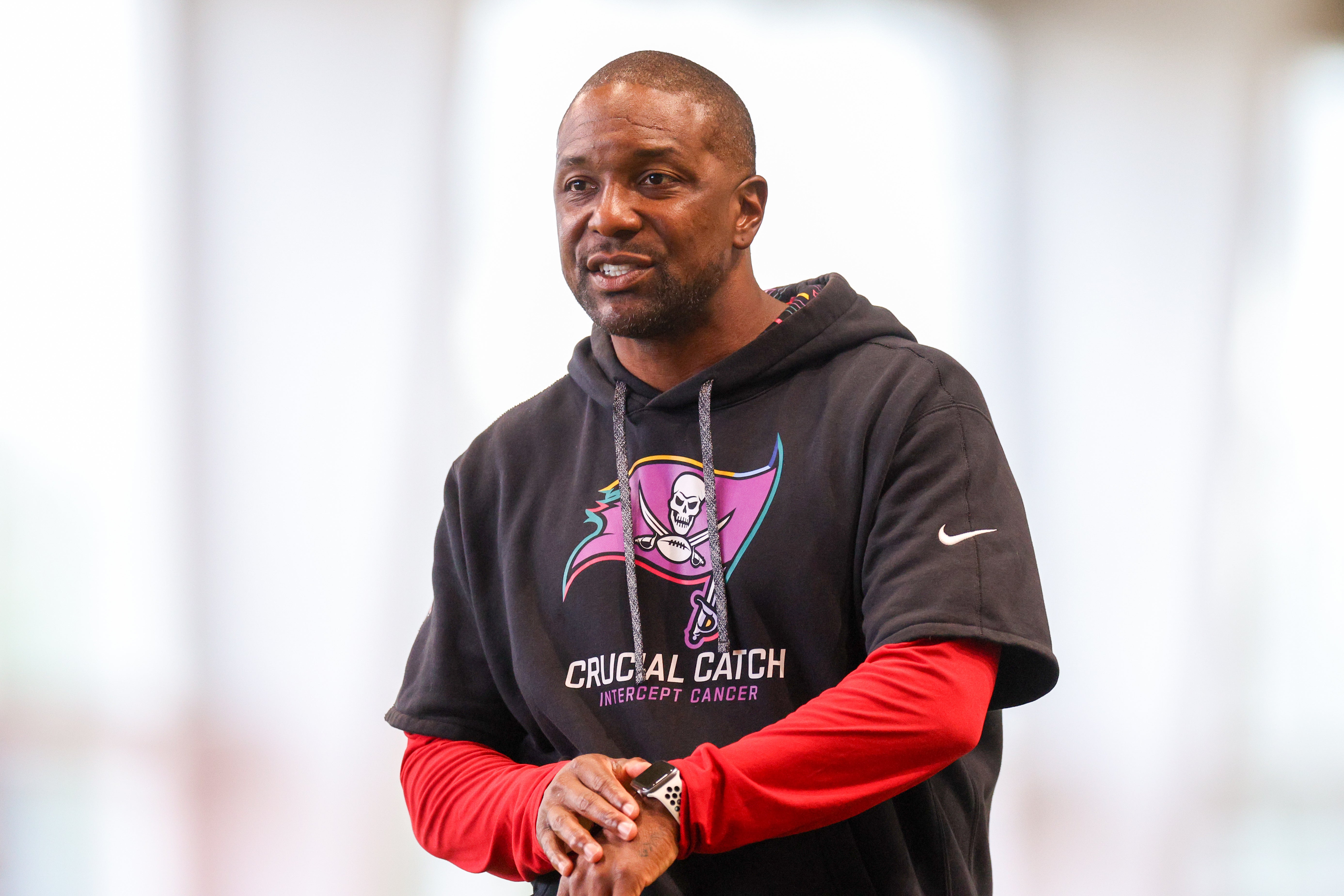 Jun 10, 2025; Tampa Bay, FL, USA; Tampa Bay Buccaneers wide receivers coach Bryan McClendon directs mini camp at AdventHealth Training Center.