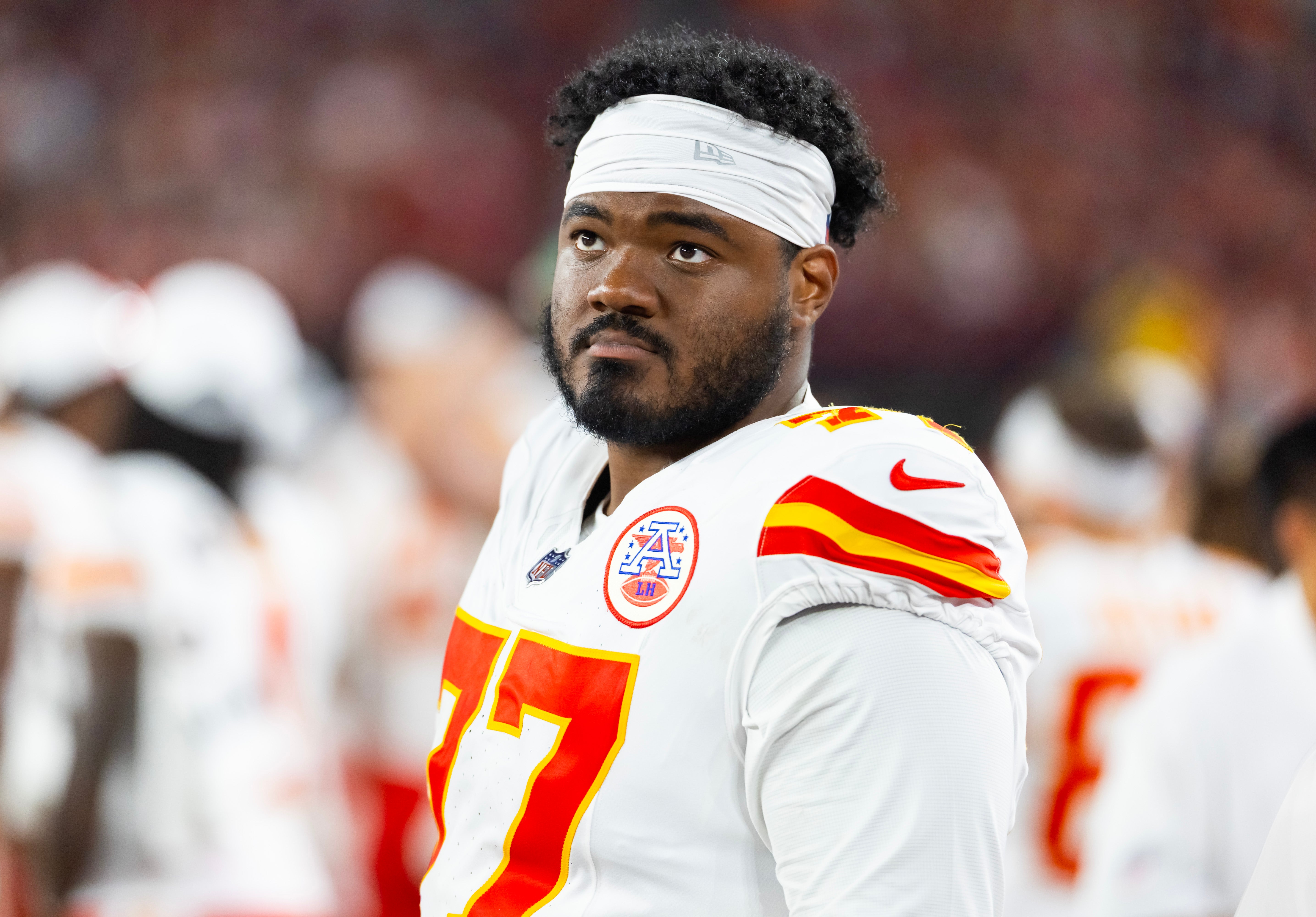 Kansas City Chiefs guard Jaylon Moore (77)