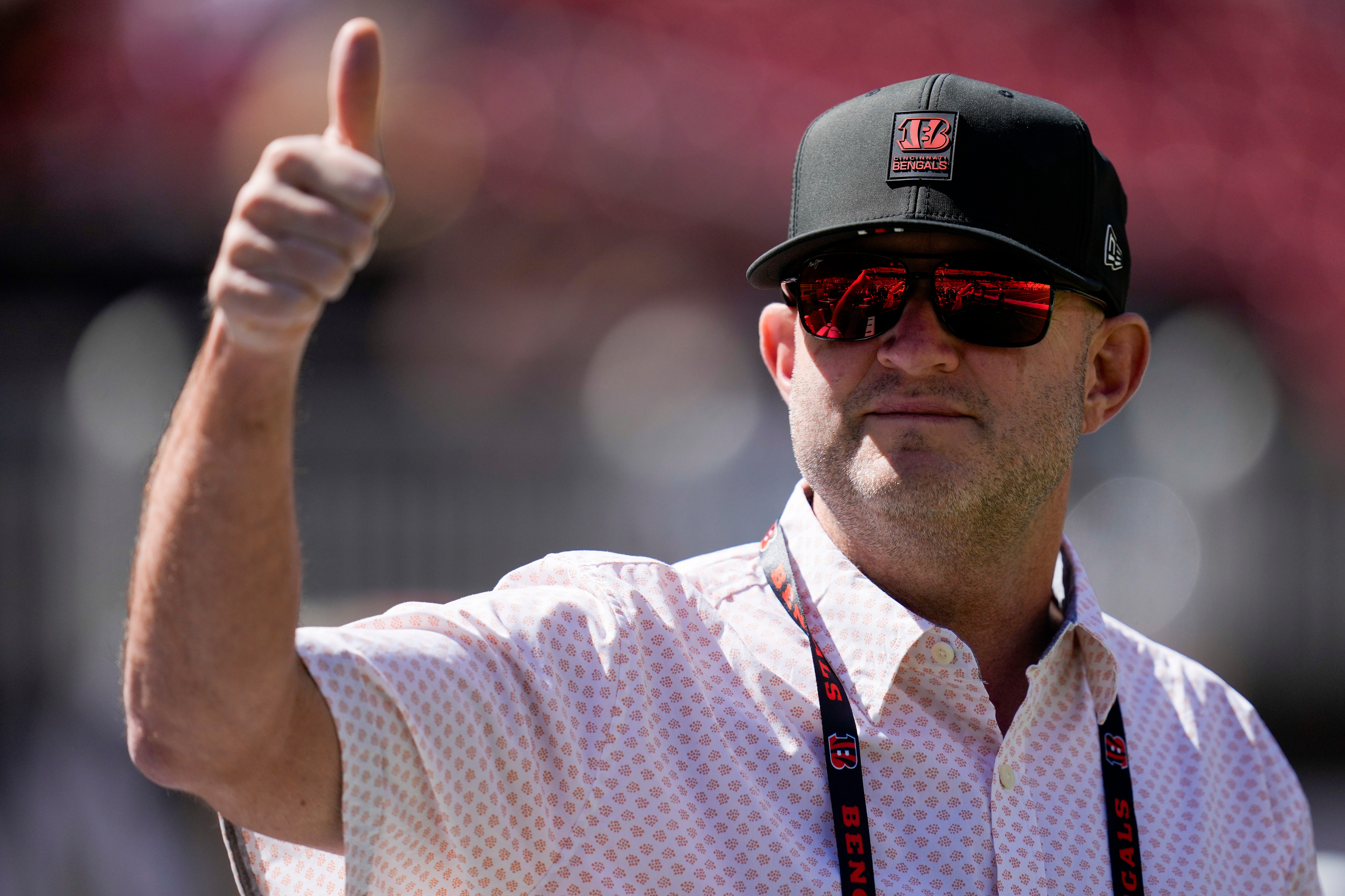 Cincinnati Bengals director of player personnel Duke Tobin gives a thumbs up during warmups before the NFL Week 1 game between the Cleveland Browns and the Cincinnati Bengals at Huntington Bank Field in Cleveland on Sunday, Sept. 7, 2025.
