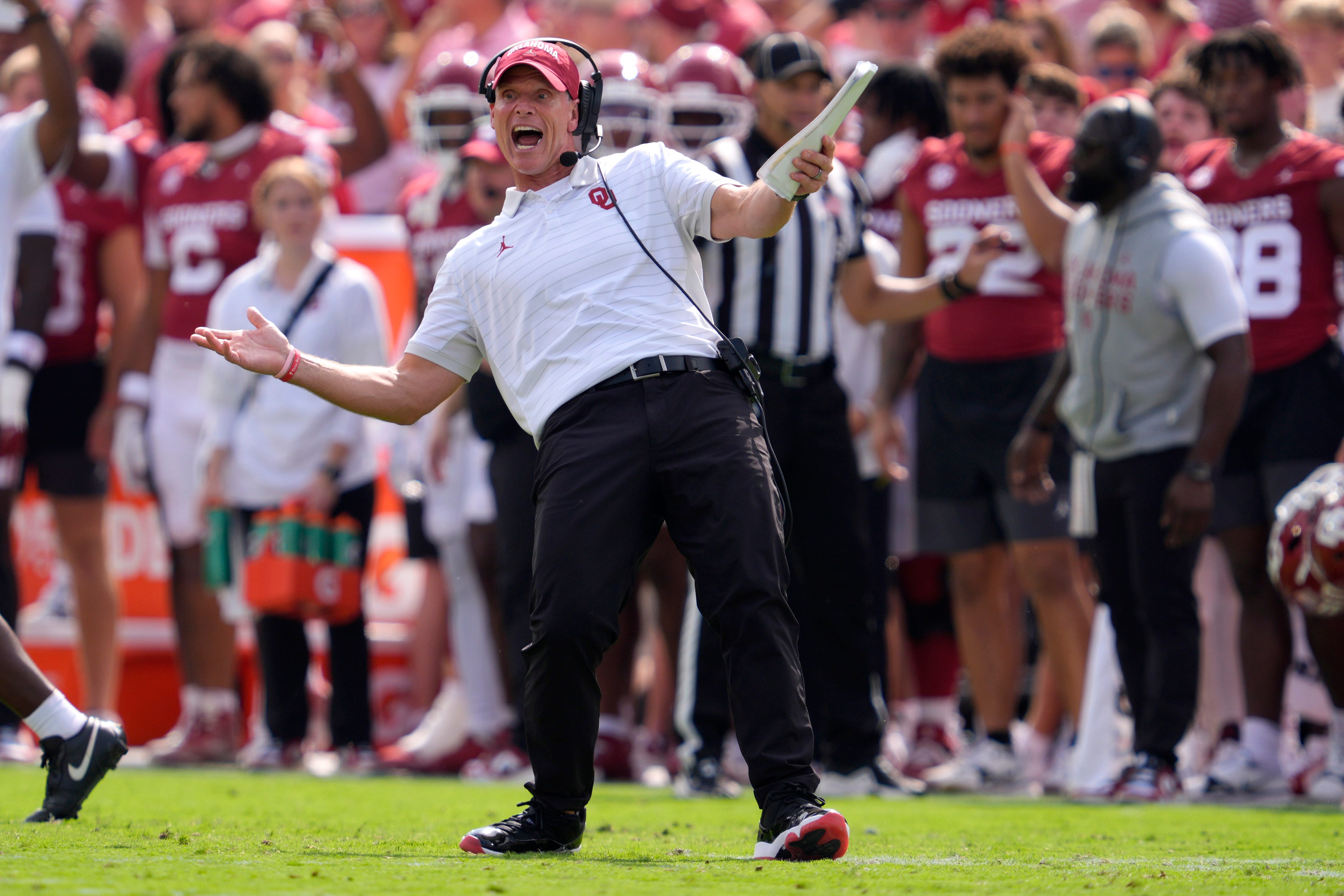 Oklahoma coach Brent Venables shouts after a penalty during a college football game between the University of Oklahoma Sooners (OU) and the Auburn Tigers at Gaylord Family Ð Oklahoma Memorial Stadium in Norman, Okla., Saturday,Sept. 20, 2025. Oklahoma won 24-17.