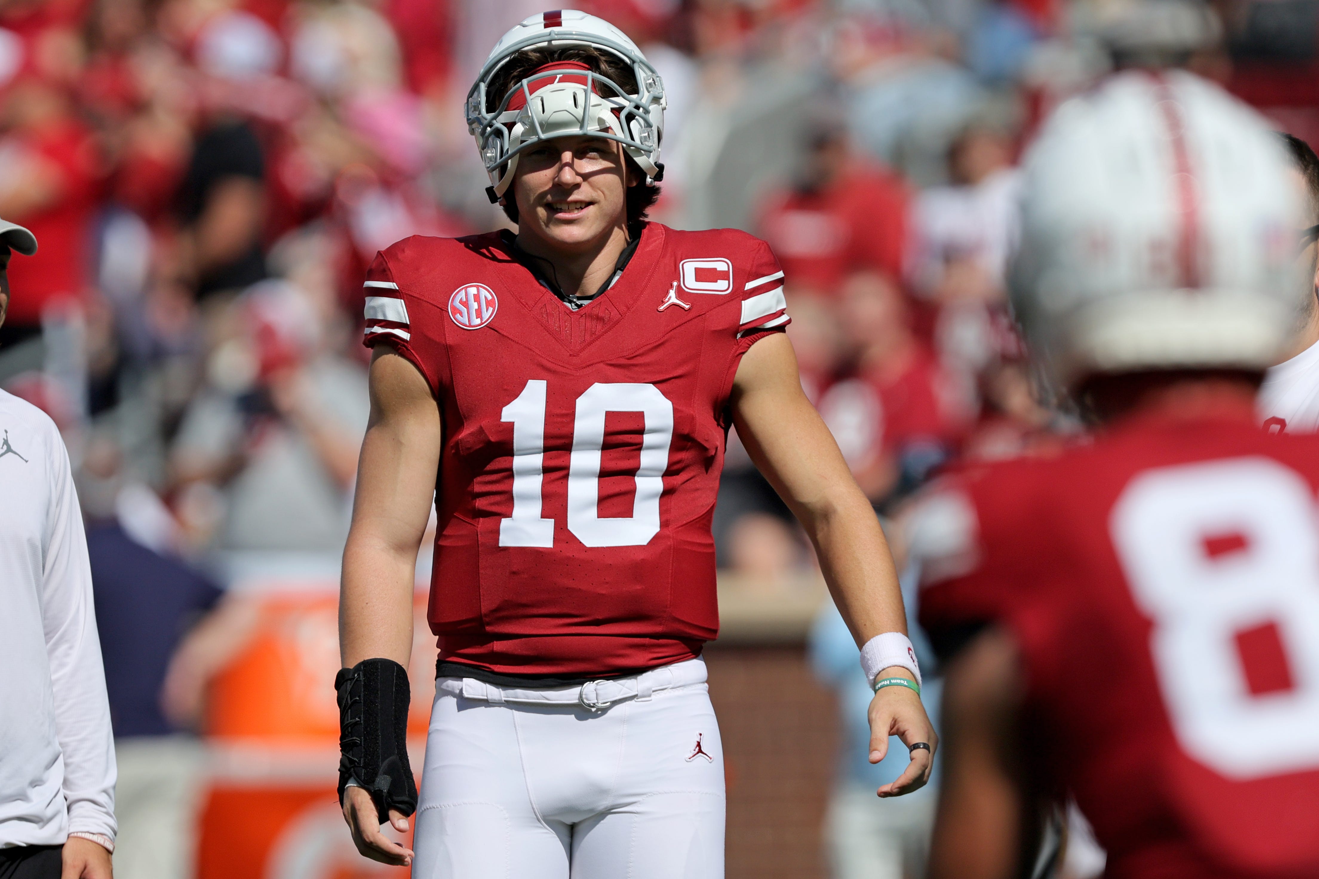 Oklahoma Sooners quarterback John Mateer