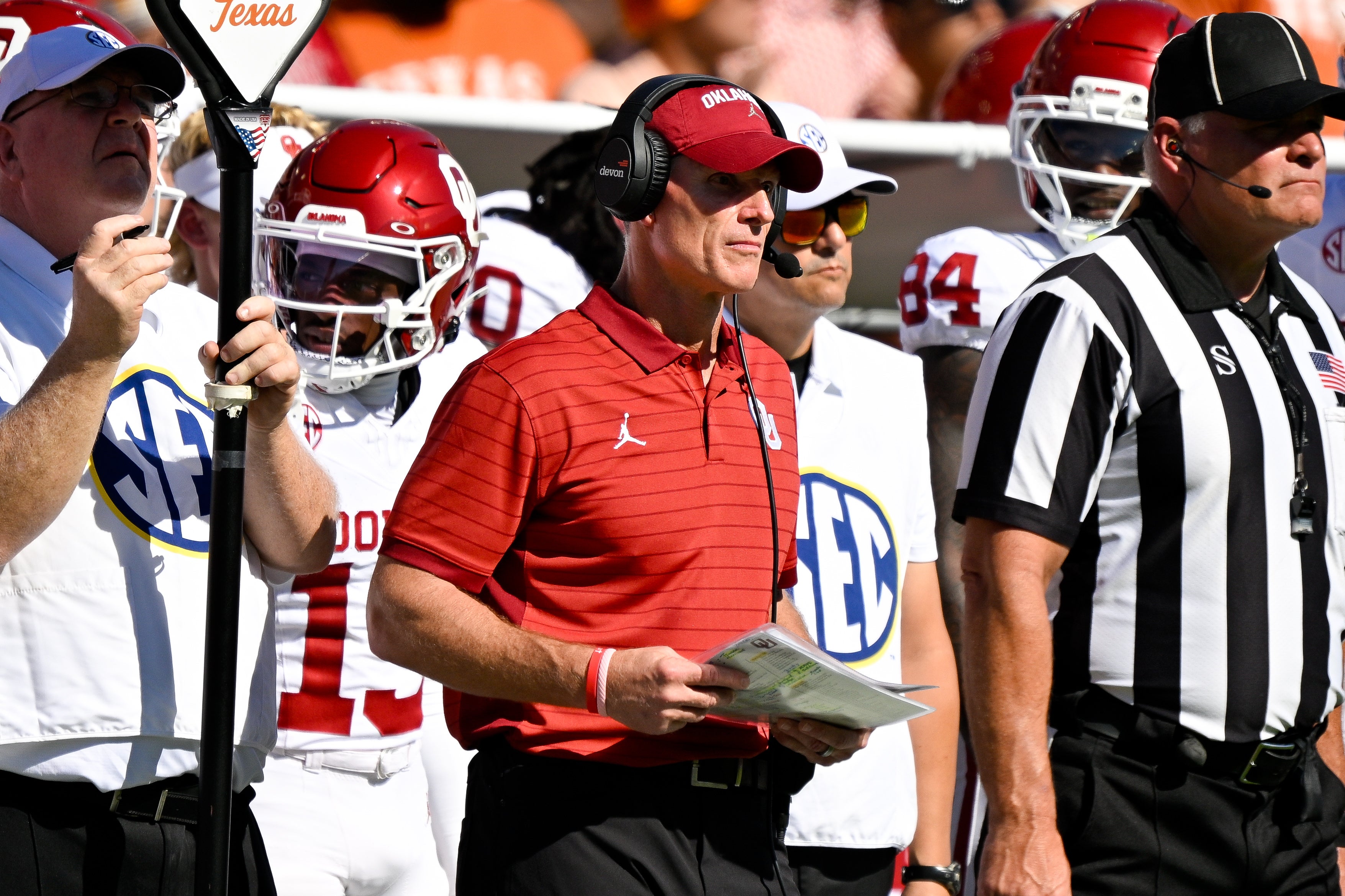 Oklahoma Sooners head coach Brent Venables
