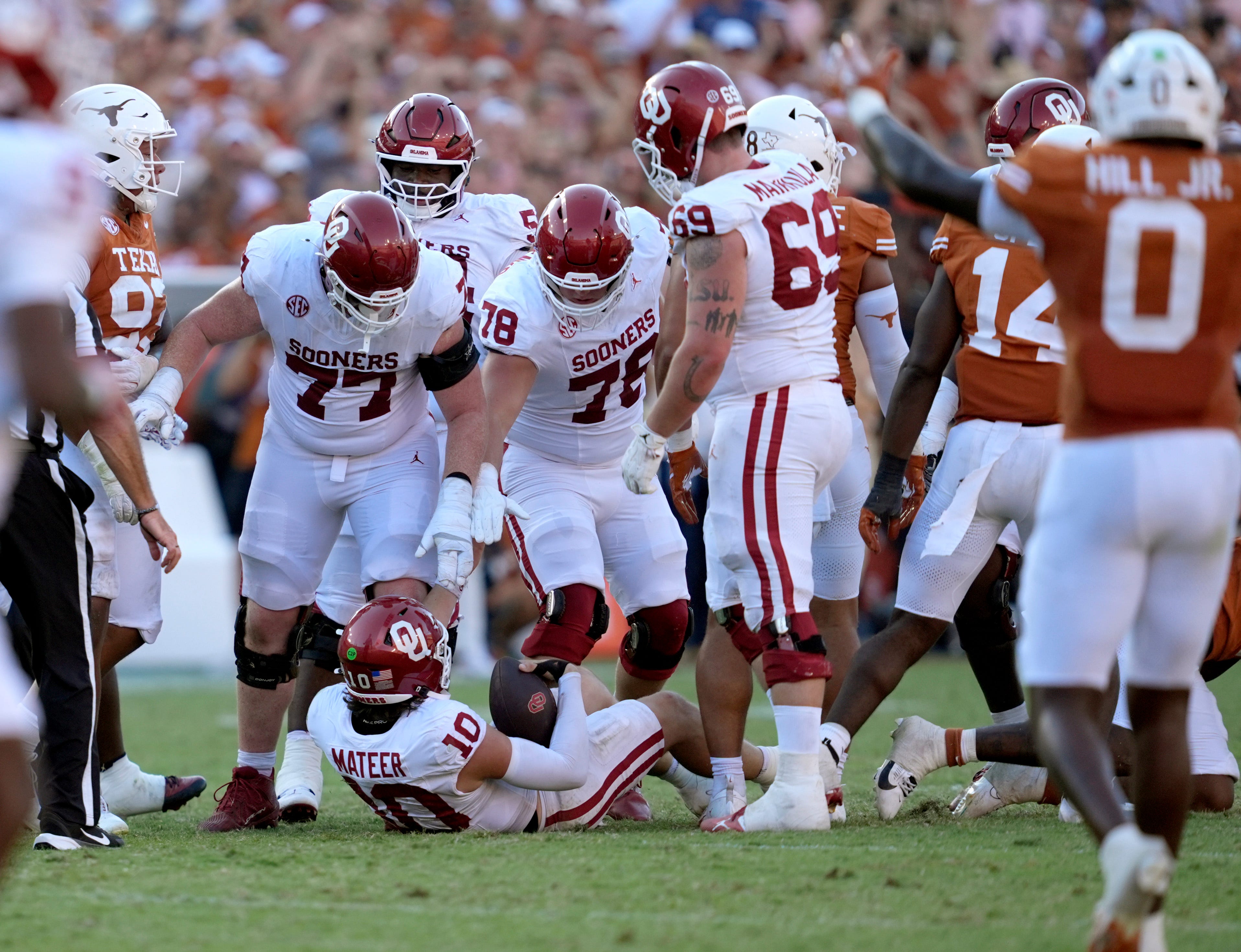 Oklahoma Sooners vs. Texas Longhorns in the Red River Rivalry