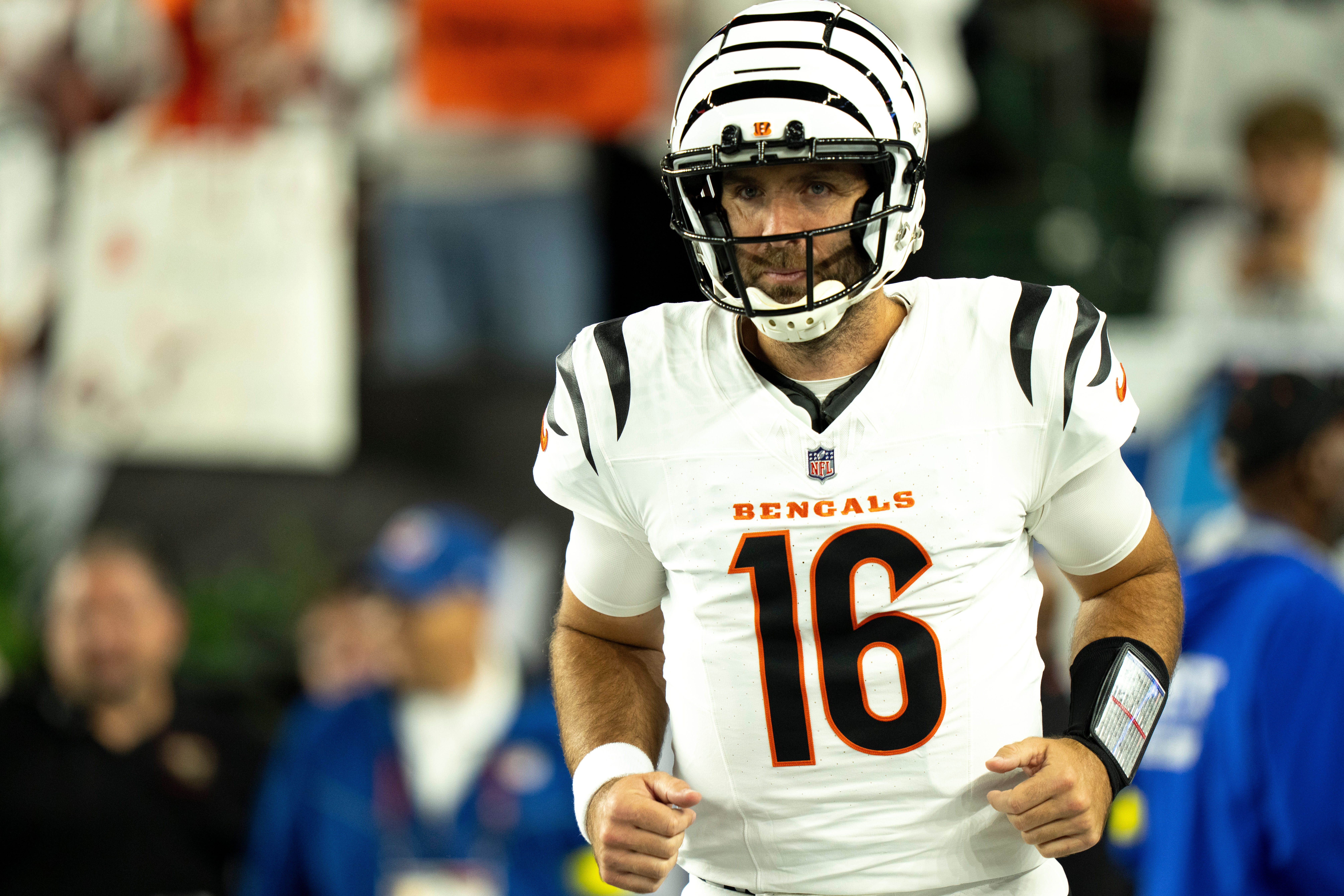 Cincinnati Bengals quarterback Joe Flacco (16) runs onto the field before the NFL game between the Cincinnati Bengals and Pittsburgh Steelers at Paycor Stadium in Cincinnati on Oct. 16, 2025.