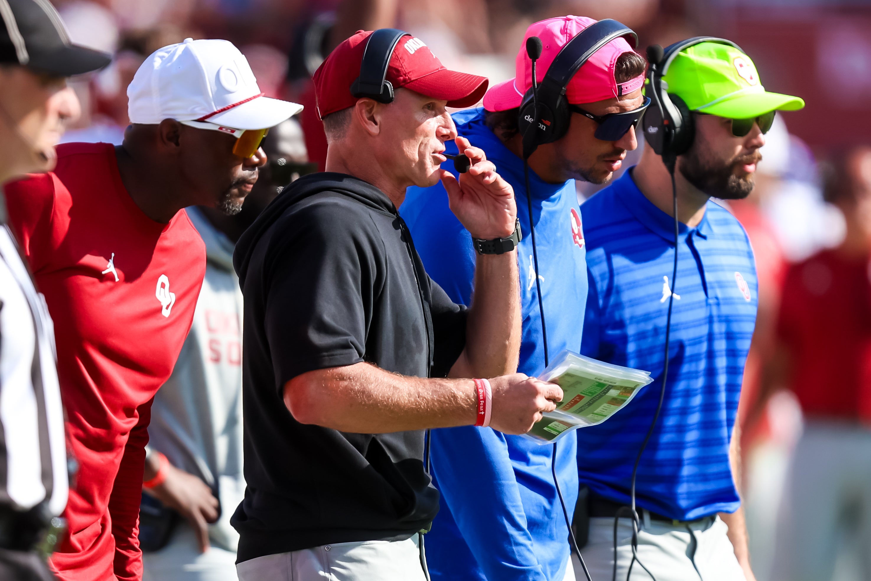 Oklahoma Sooners head coach Brent Venables