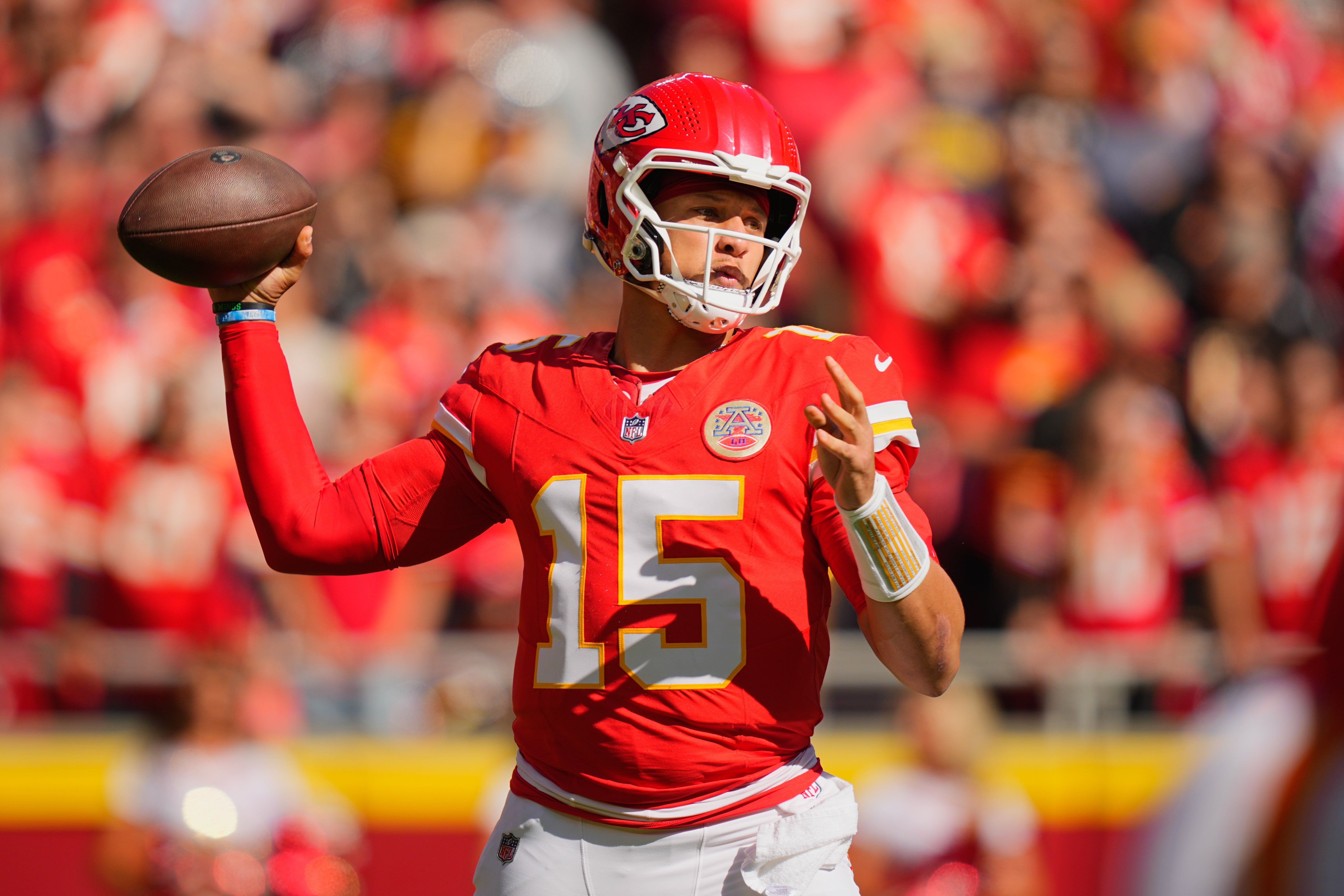 Kansas City Chiefs quarterback Patrick Mahomes (15) passes the ball against the Las Vegas Raiders