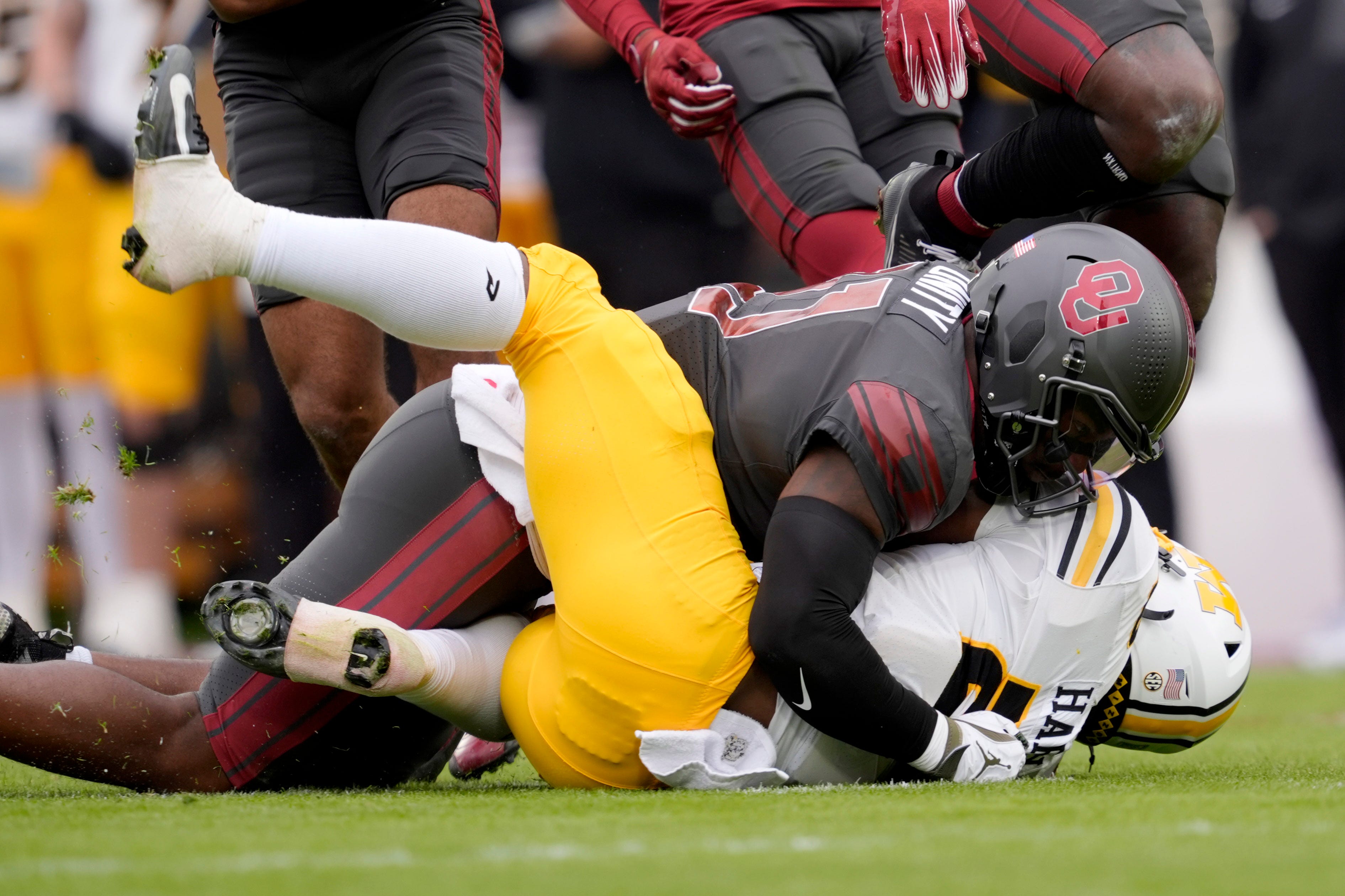 Oklahoma Sooners defense Missouri Tigers