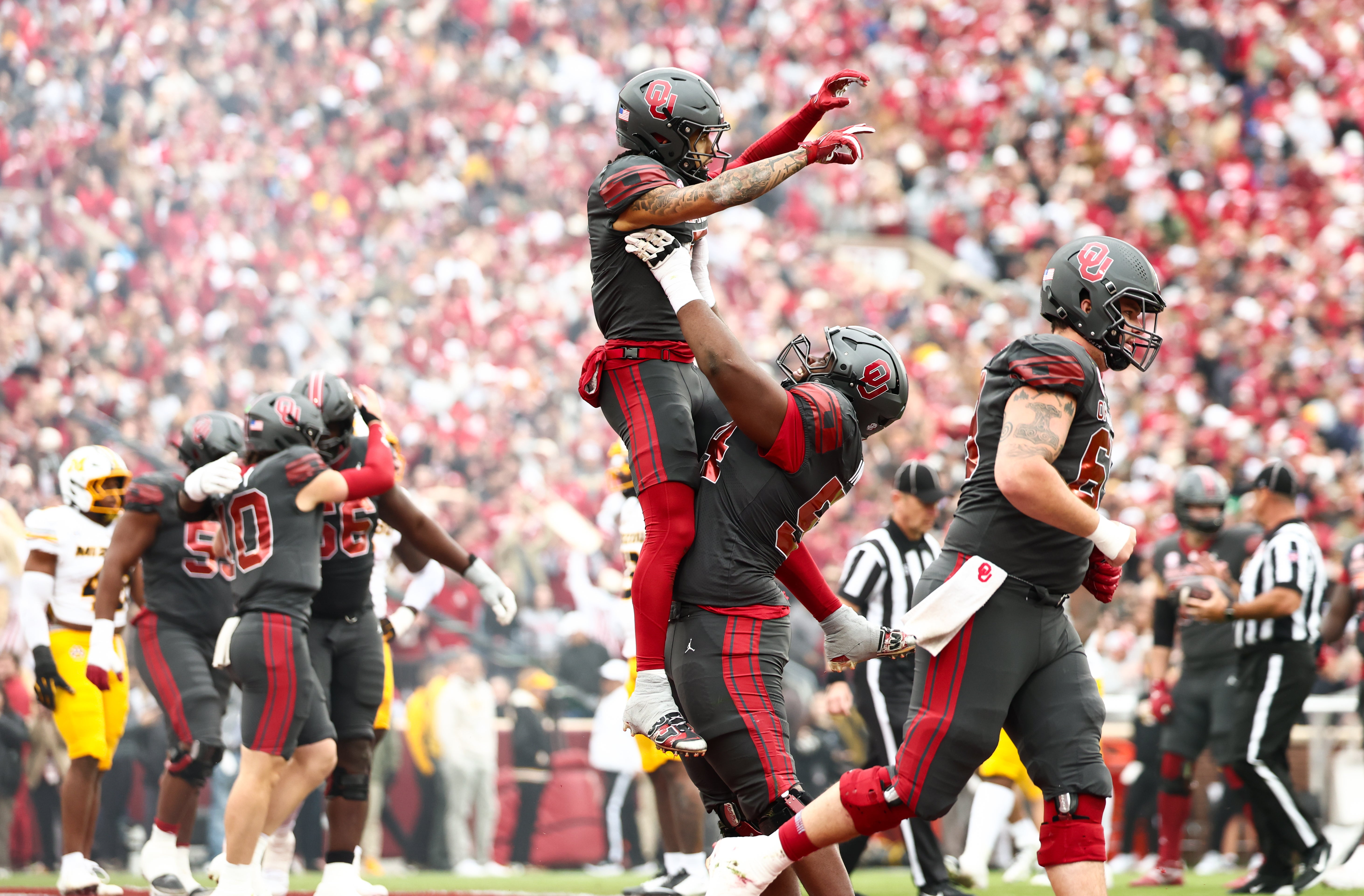 Oklahoma Sooners wide receiver Isaiah Sategna