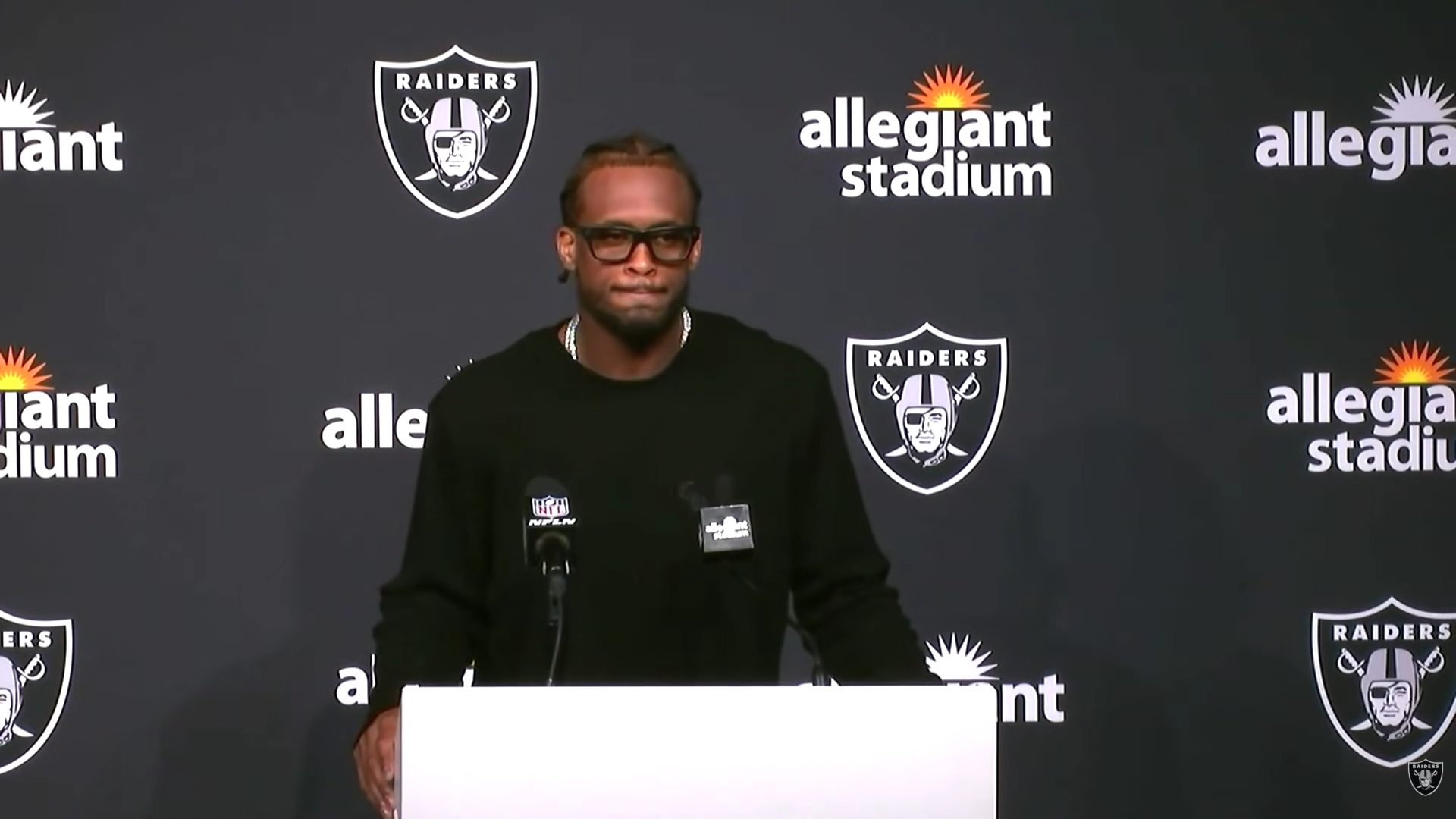 Las Vegas Raiders quarterback Geno Smith