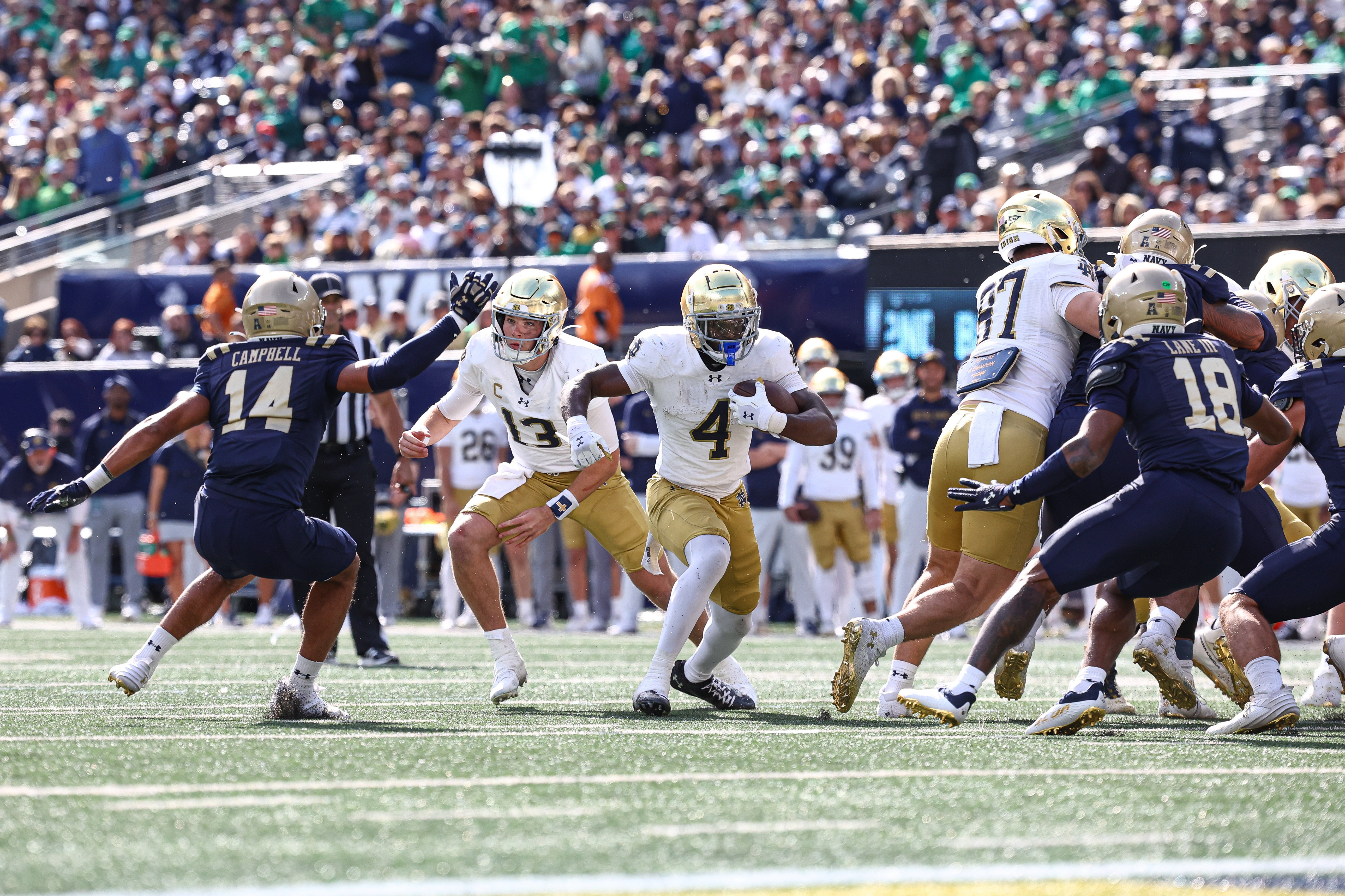Oct 26, 2024; East Rutherford, New Jersey, USA; Notre Dame Fighting Irish running back Jeremiyah Love (4) rushes for a touchdown during the first half against the Notre Dame Fighting Irish at MetLife Stadium. Mandatory Credit: Vincent Carchietta-Imagn Images
