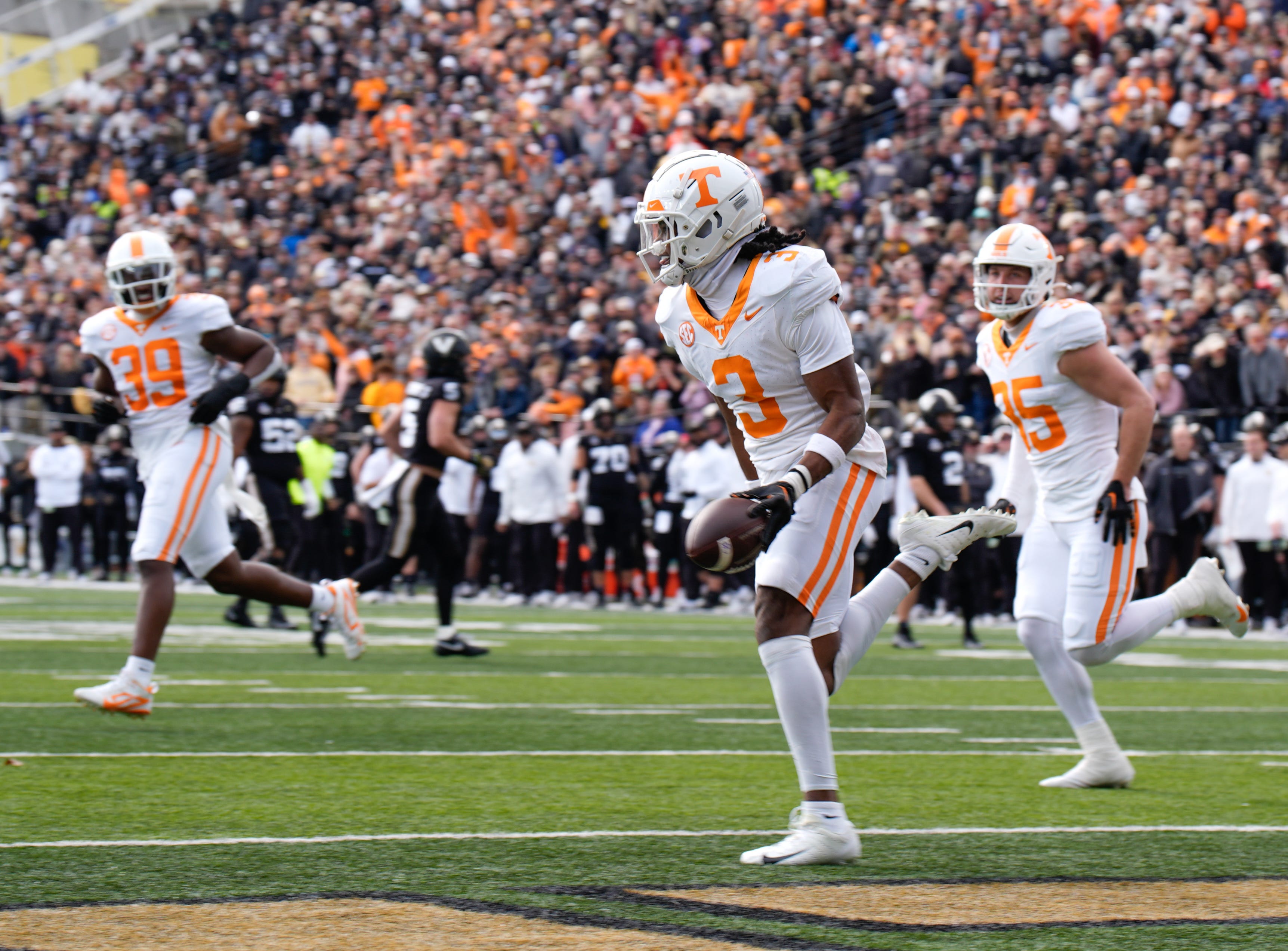 Tennessee defensive back Jermod McCoy (3) reacts after gaining control of a fumble during the second quarter at FirstBank Stadium in Nashville, Tenn., Saturday, Nov. 30, 2024.