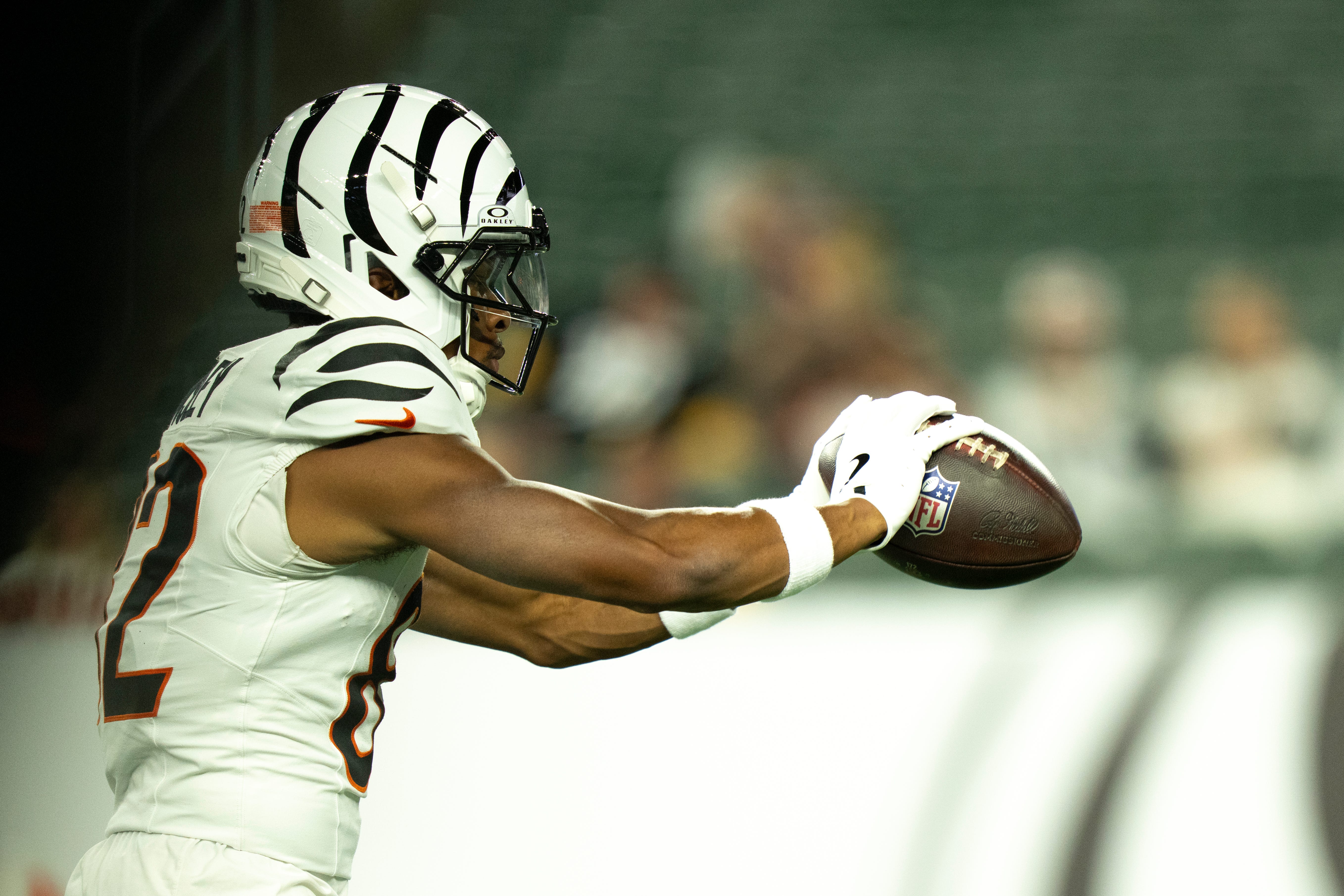 Cincinnati Bengals wide receiver Mitchell Tinsley (82) catches a pass before the NFL game between the Cincinnati Bengals and Pittsburgh Steelers at Paycor Stadium in Cincinnati on Oct. 16, 2025.