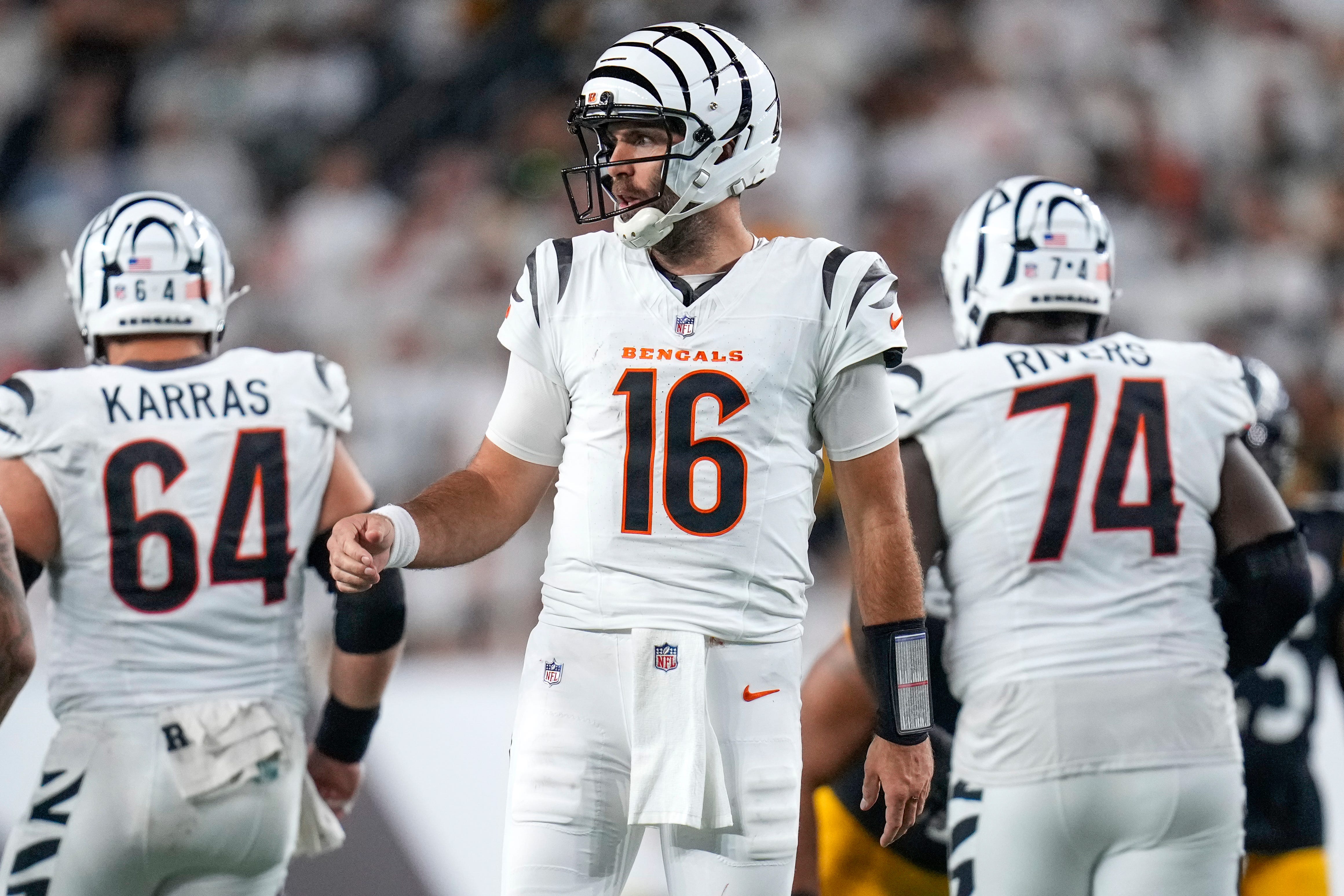 Cincinnati Bengals quarterback Joe Flacco (16) waits for a play in the third quarter of the NFL Week 7 game between the Cincinnati Bengals and the Pittsburgh Steelers at Paycor Stadium in downtown Cincinnati on Thursday, Oct. 16, 2025. The Bengals won, 33-31.