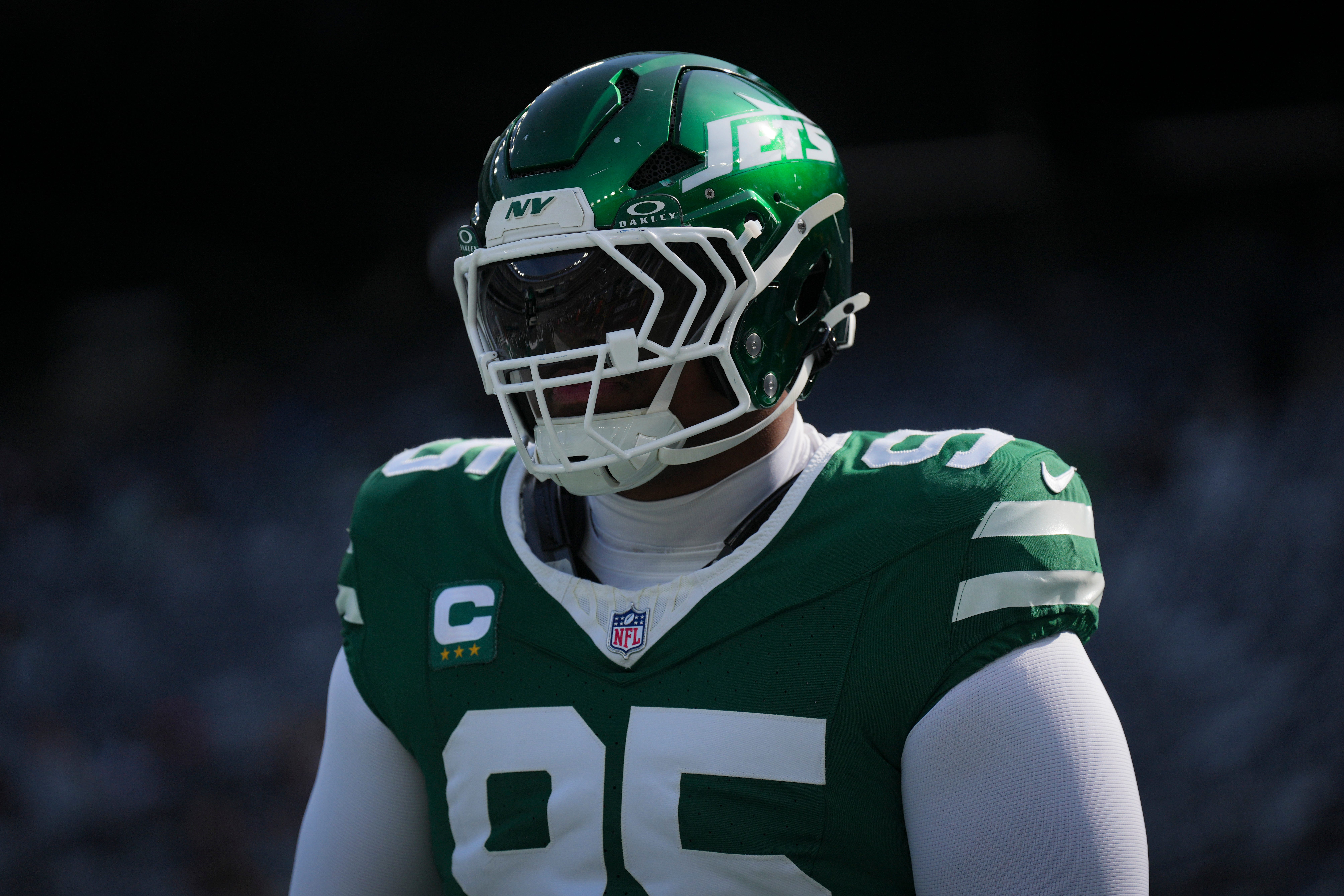 New York Jets defensive lineman Quinnen Williams (95) warms up before a game against the Carolina Panthers at MetLife Stadium, Oct 19, 2025, East Rutherford, NJ, USA.