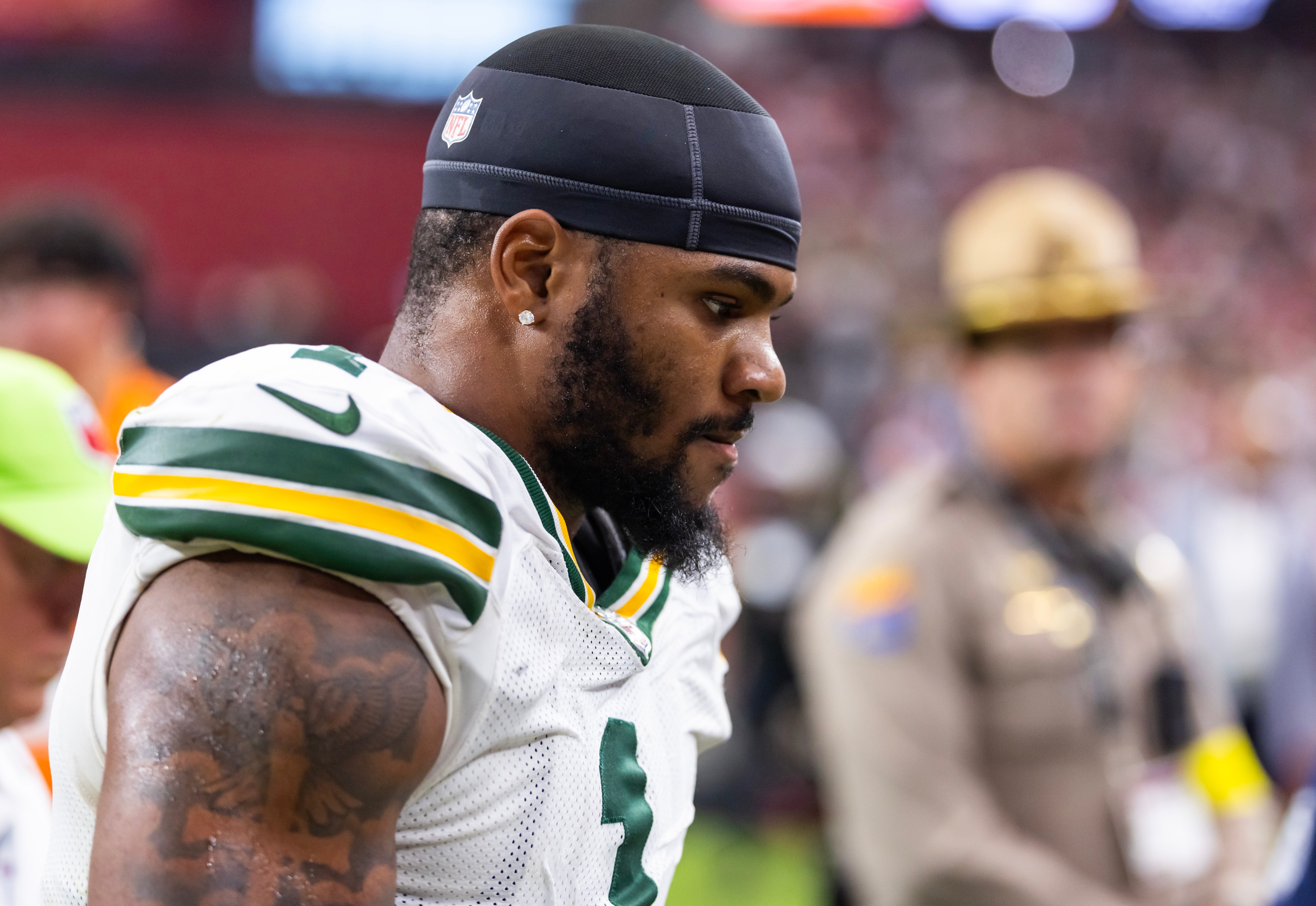 Oct 19, 2025; Glendale, Arizona, USA; Green Bay Packers defensive lineman Micah Parsons (1) against the Arizona Cardinals at State Farm Stadium.