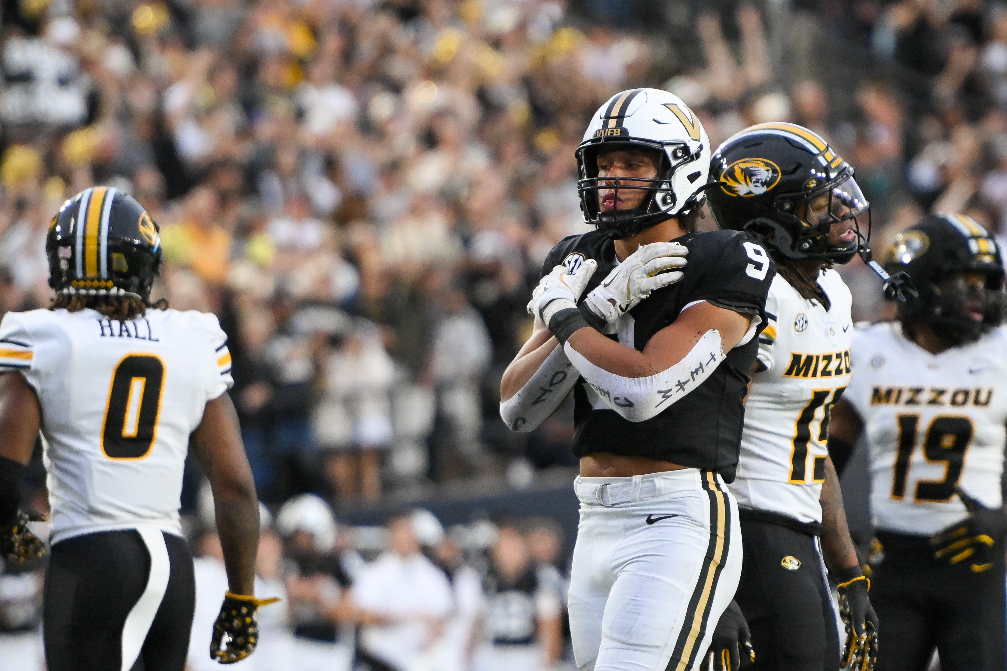 Oct 25, 2025; Nashville, Tennessee, USA; Vanderbilt Commodores tight end Eli Stowers (9) celebrates a catch against the Missouri Tigers during the second half at FirstBank Stadium. Mandatory Credit: Steve Roberts-Imagn Images