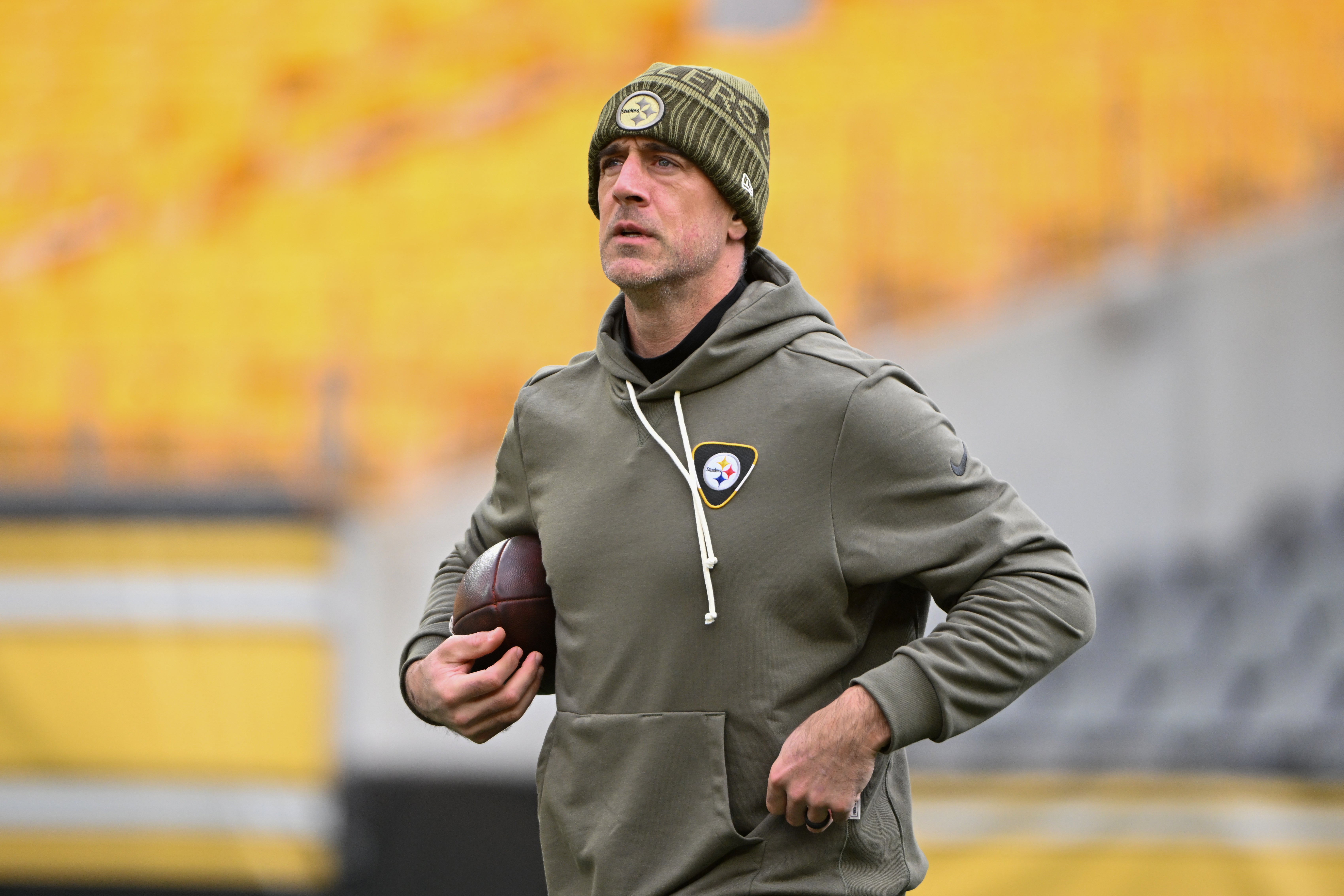 Nov 16, 2025; Pittsburgh, Pennsylvania, USA; Pittsburgh Steelers quarterback Aaron Rodgers warms up for a game giants the Cincinnati Bengals at Acrisure Stadium.