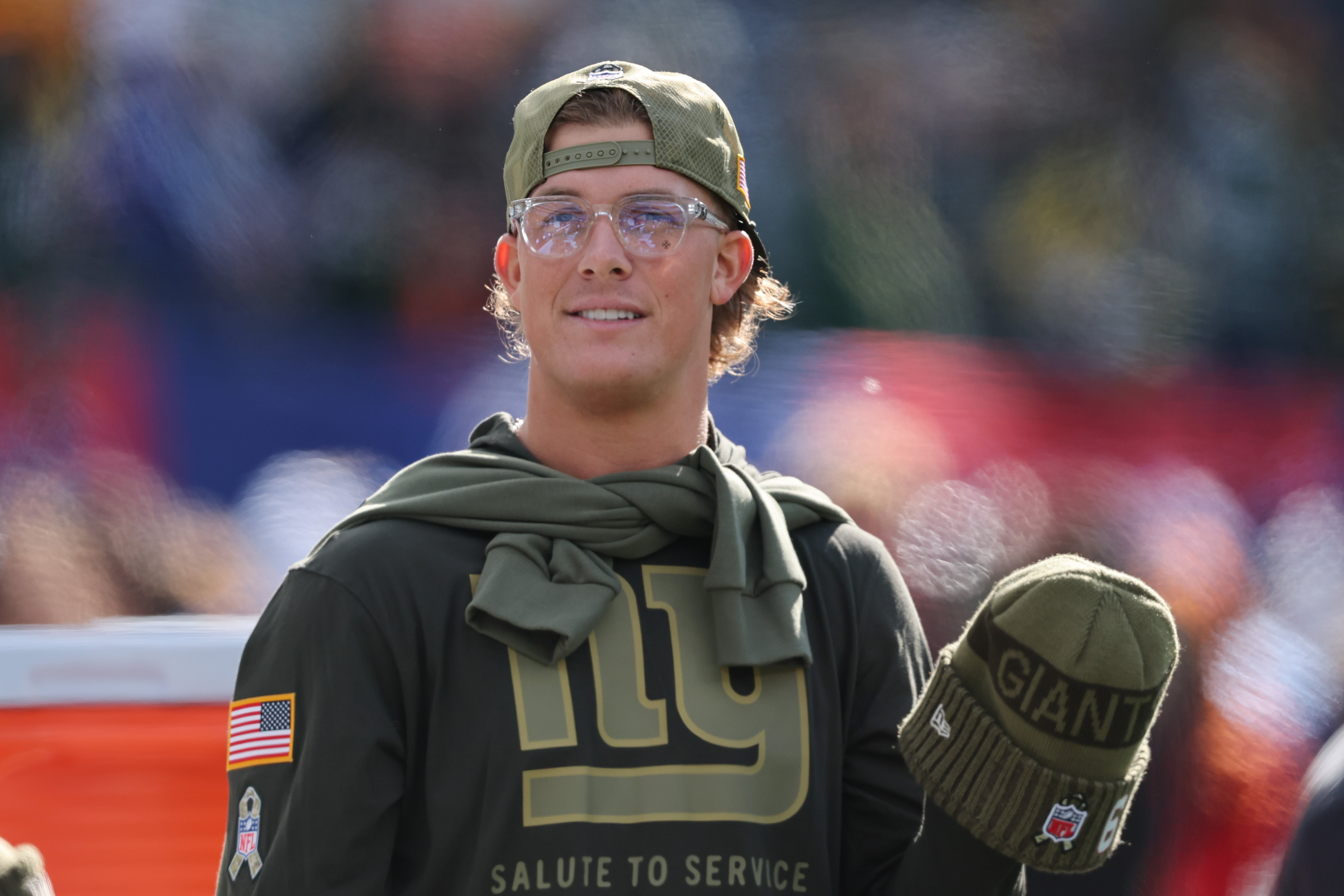 Nov 16, 2025; East Rutherford, New Jersey, USA; New York Giants quarterback Jaxson Dart (6) looks on before the game against the Green Bay Packers at MetLife Stadium.