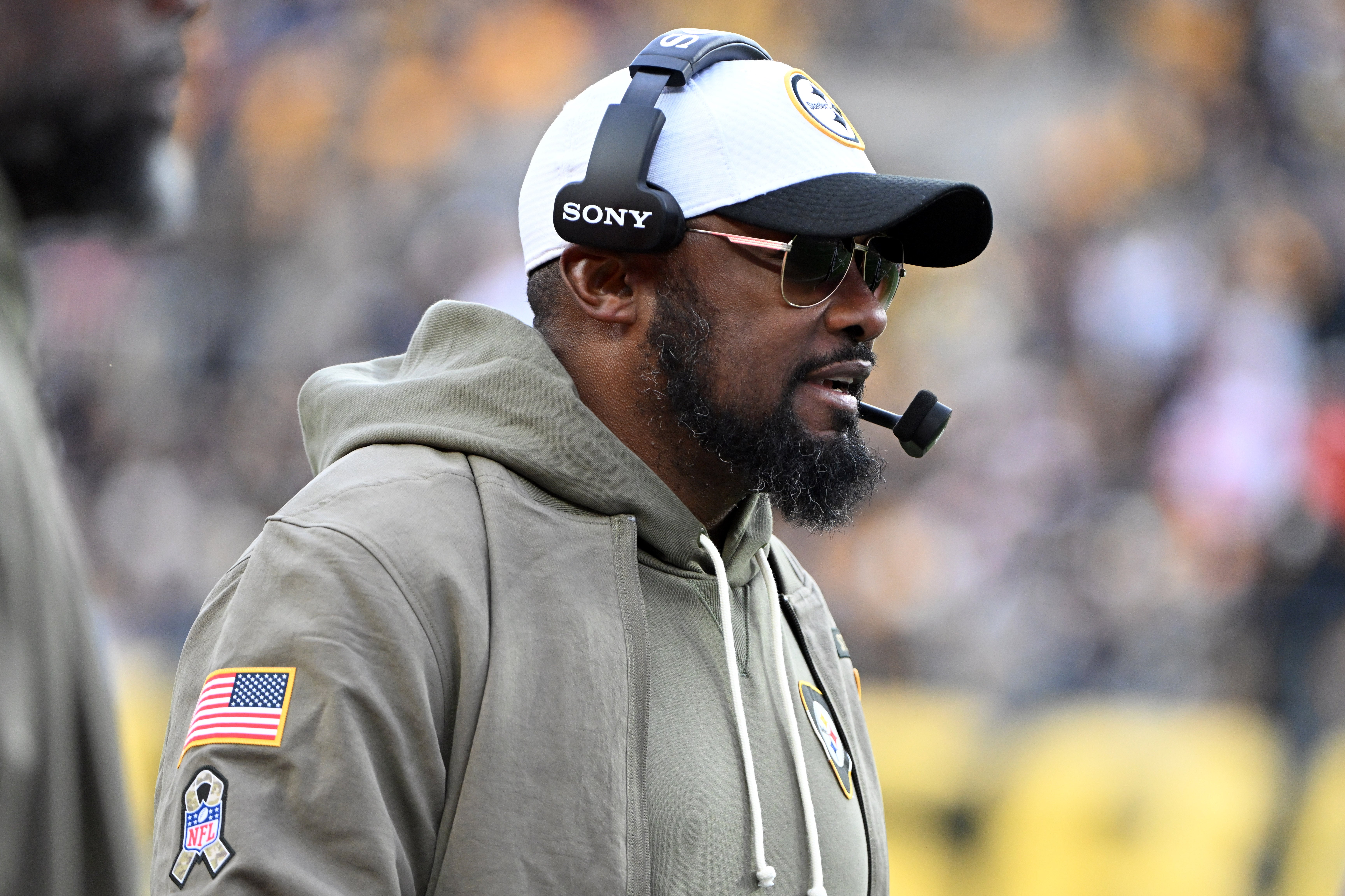 Nov 16, 2025; Pittsburgh, Pennsylvania, USA; Pittsburgh Steelers head coach Mike Tomlin looks on during the second half at Acrisure Stadium.