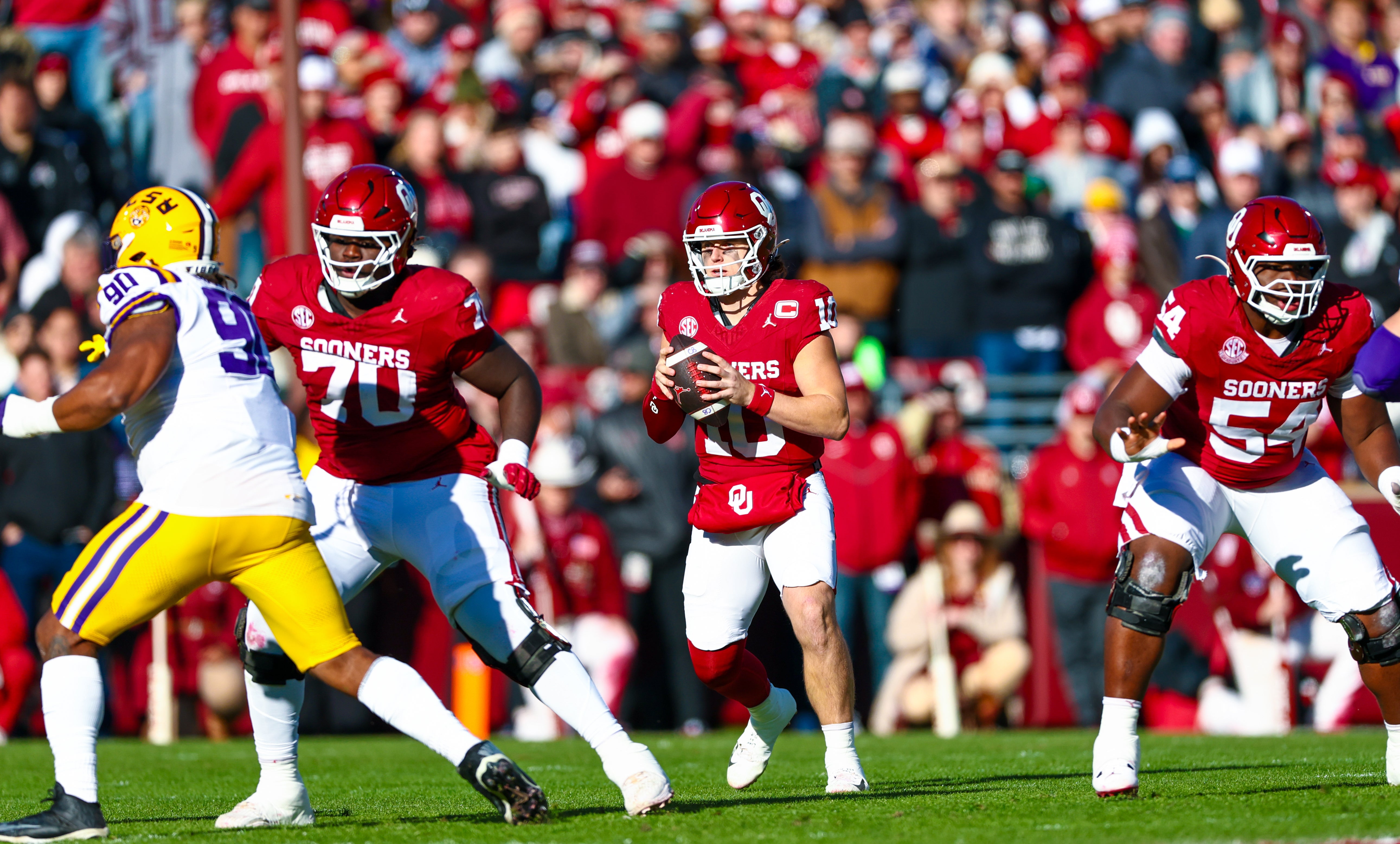 Oklahoma Sooners quarterback John Mateer vs. LSU tigers