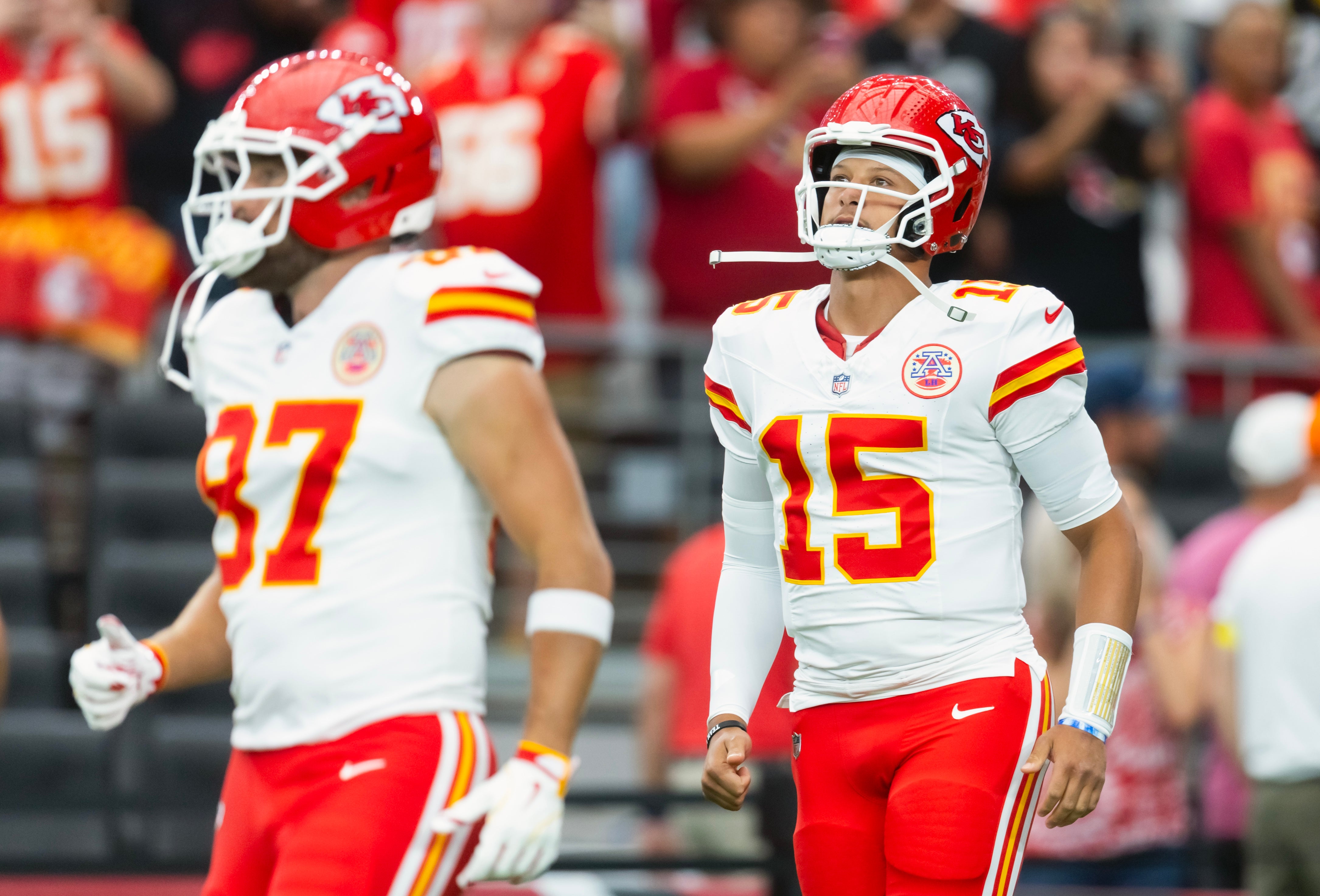 Kansas City Chiefs quarterback Patrick Mahomes tight end Travis Kelce