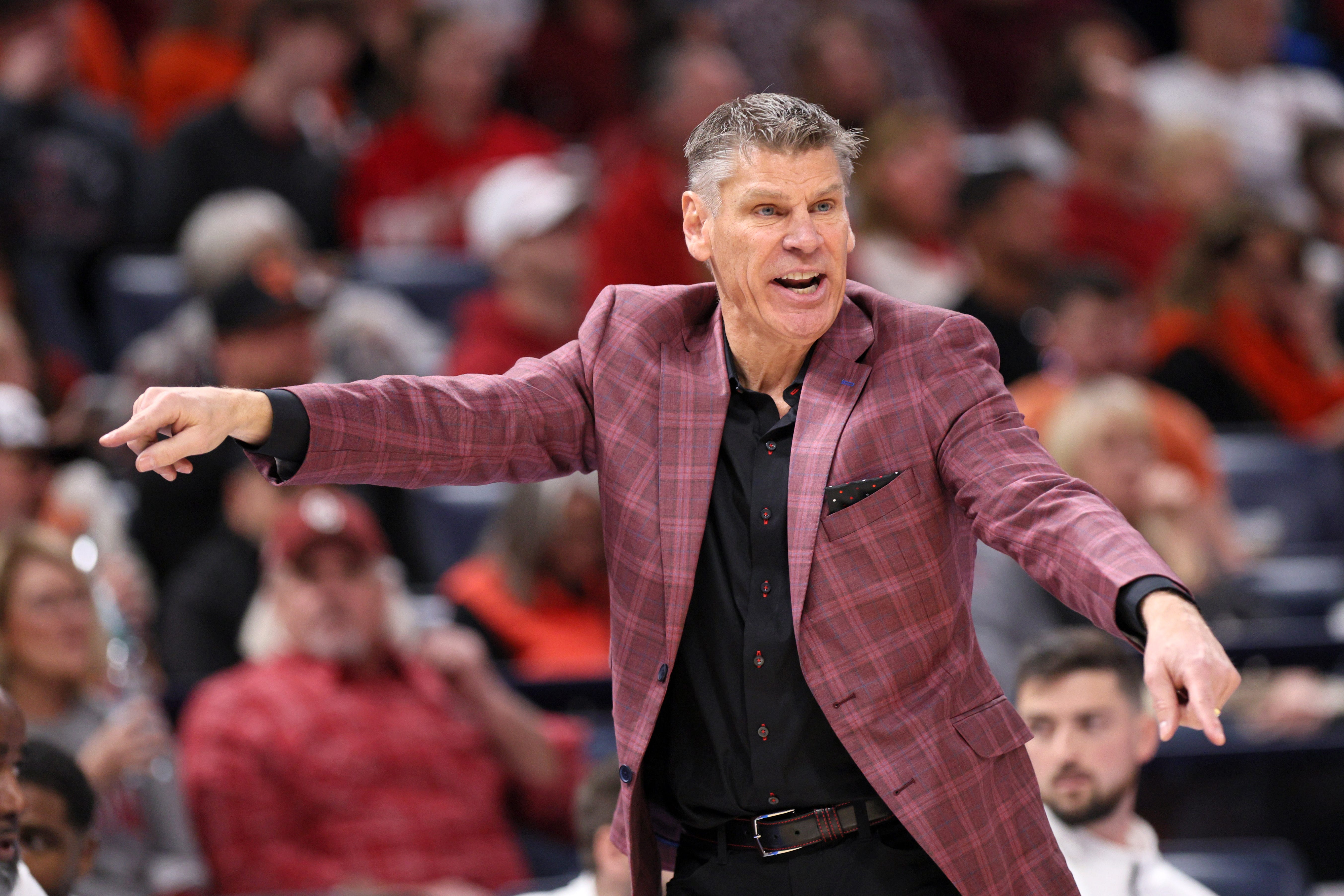 Oklahoma Sooners head basketball coach Porter Moser