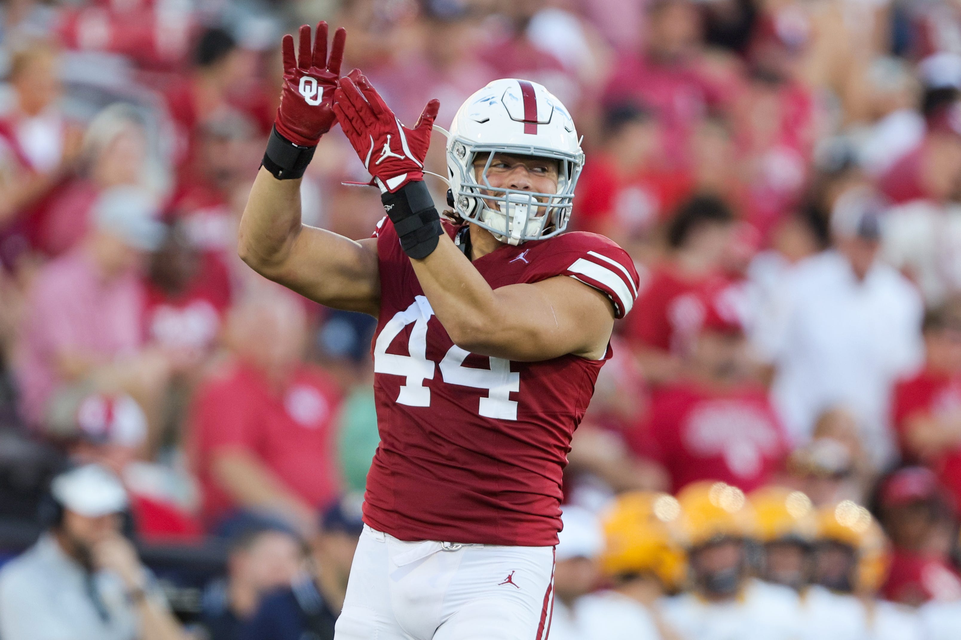 Oklahoma Sooners defensive end Taylor Wein vs. Alabama Crimson Tide