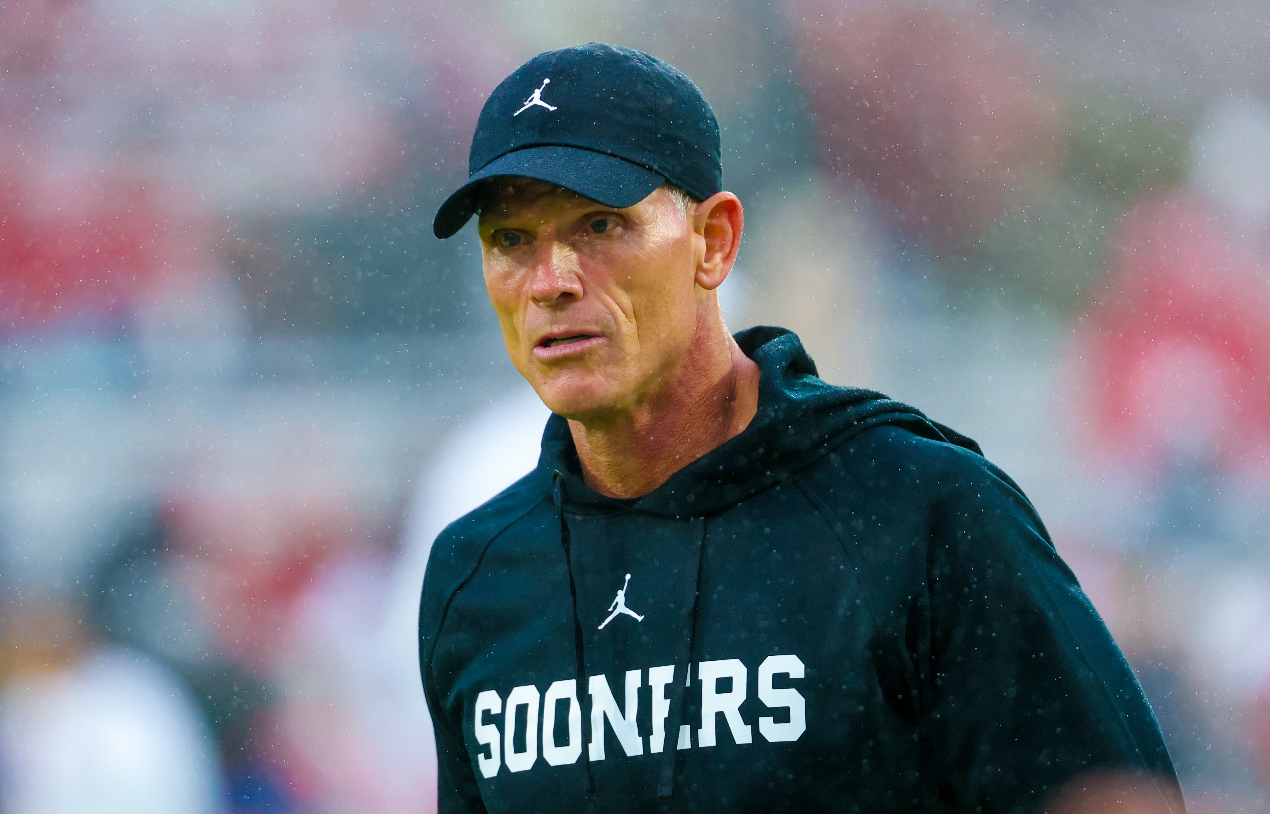 Oklahoma Sooners head coach Brent Venables