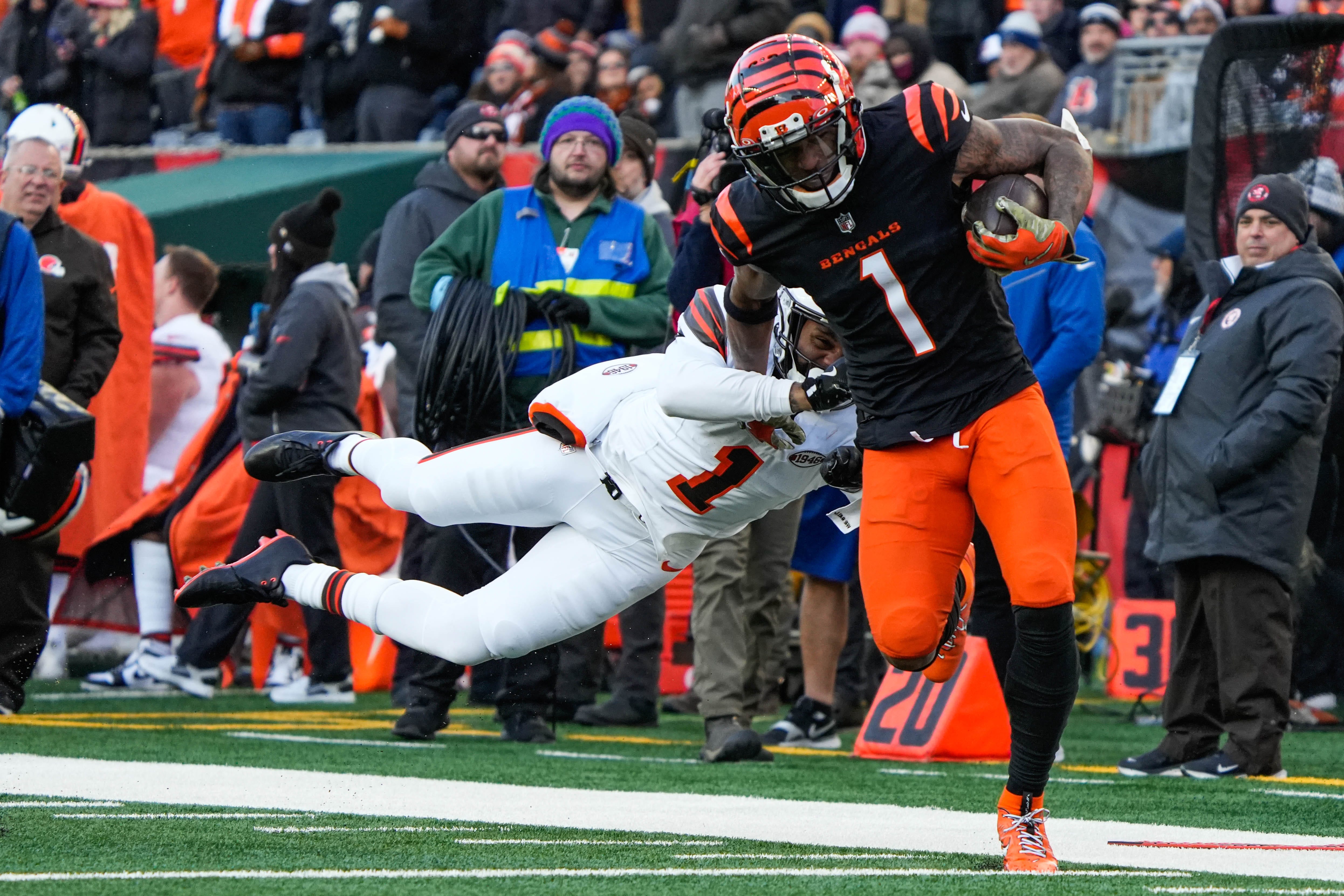 Bengals Ja'Marr Chase (1) outruns the Browns defense during their game against the Browns at Paycor Stadium on Sunday December 22, 2024. The Bengals won the game with a final score of 24-6.