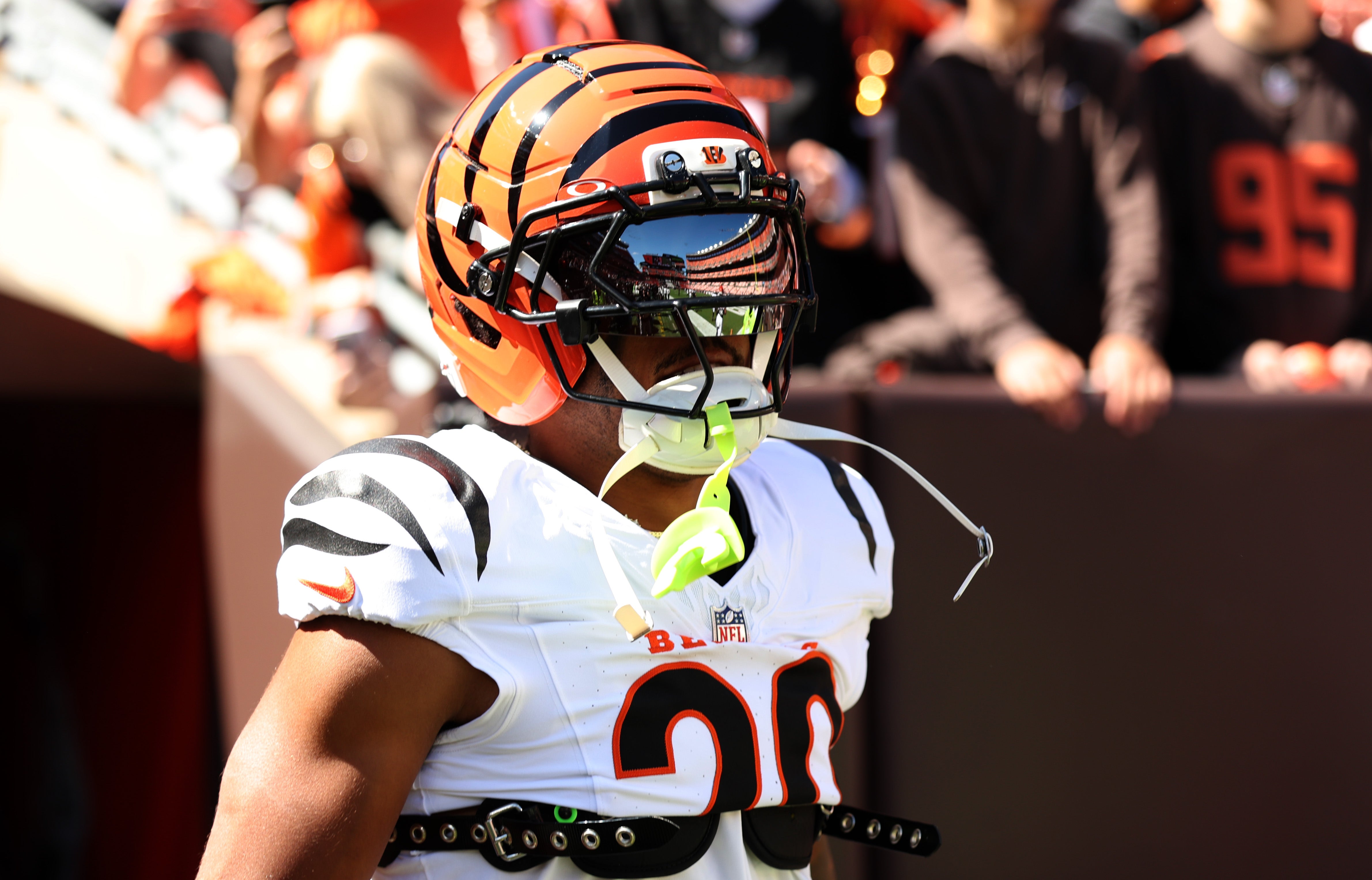 Sep 7, 2025; Cleveland, Ohio, USA; Cincinnati Bengals cornerback DJ Turner II (20) warms up before a game against the Cleveland Browns at Huntington Bank Field.