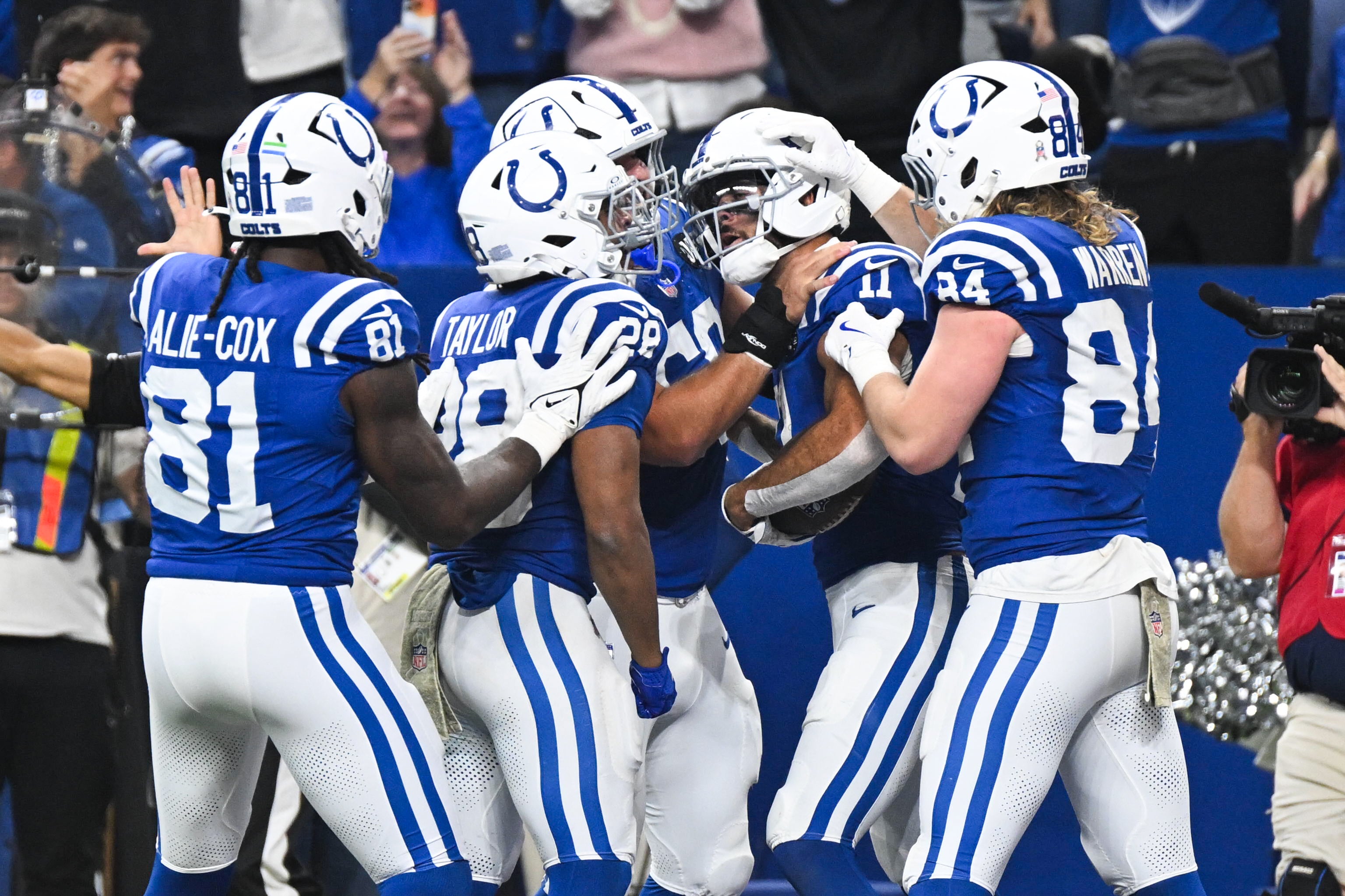 Colts celebrate a Michael Pittman touchdown catch