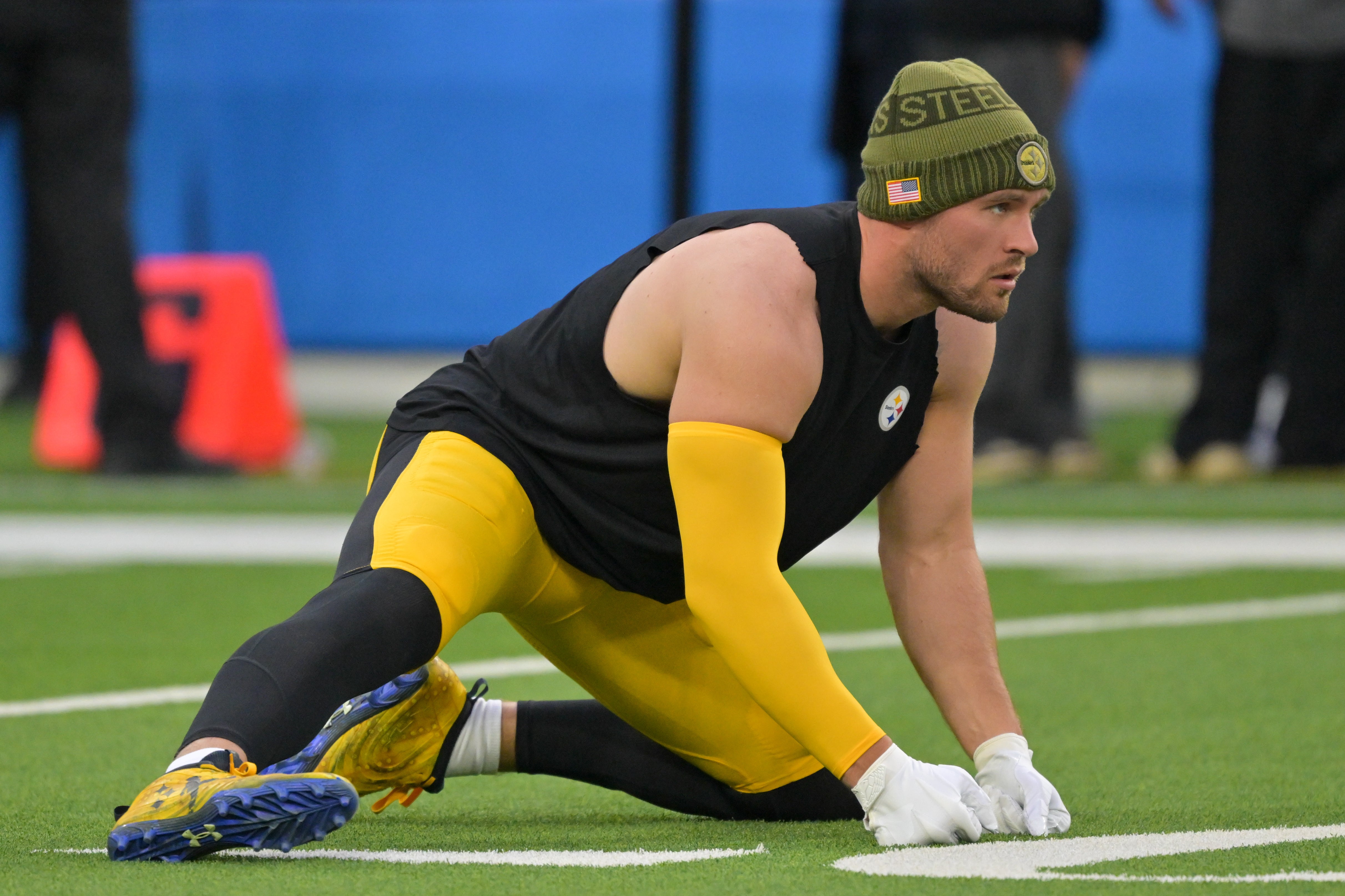 Nov 9, 2025; Inglewood, California, USA; Pittsburgh Steelers linebacker T.J. Watt (90) warms up before the game against the Los Angeles Chargers at SoFi Stadium.