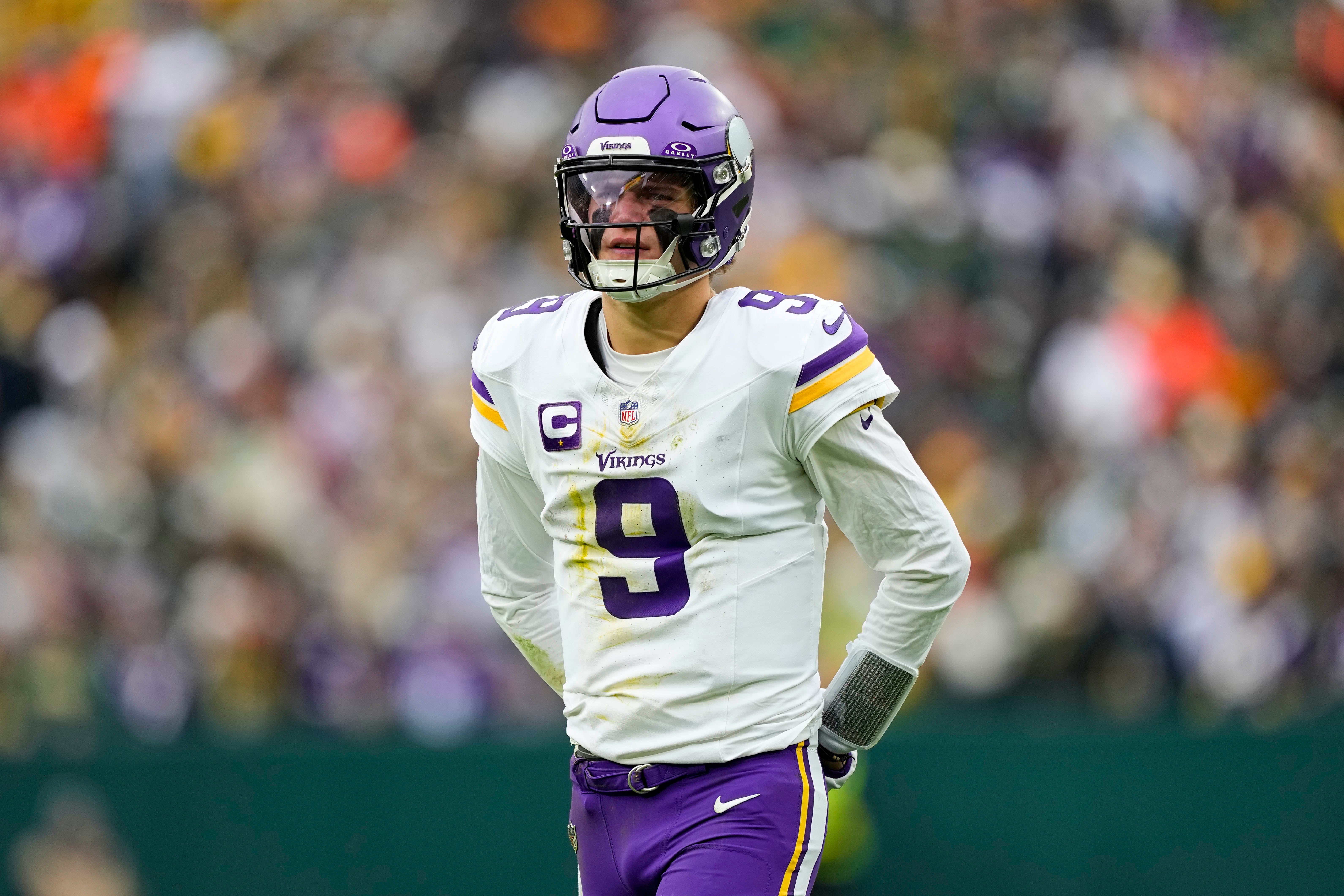 Nov 23, 2025; Green Bay, Wisconsin, USA; Minnesota Vikings quarterback J.J. McCarthy (9) during the game against the Green Bay Packers at Lambeau Field.