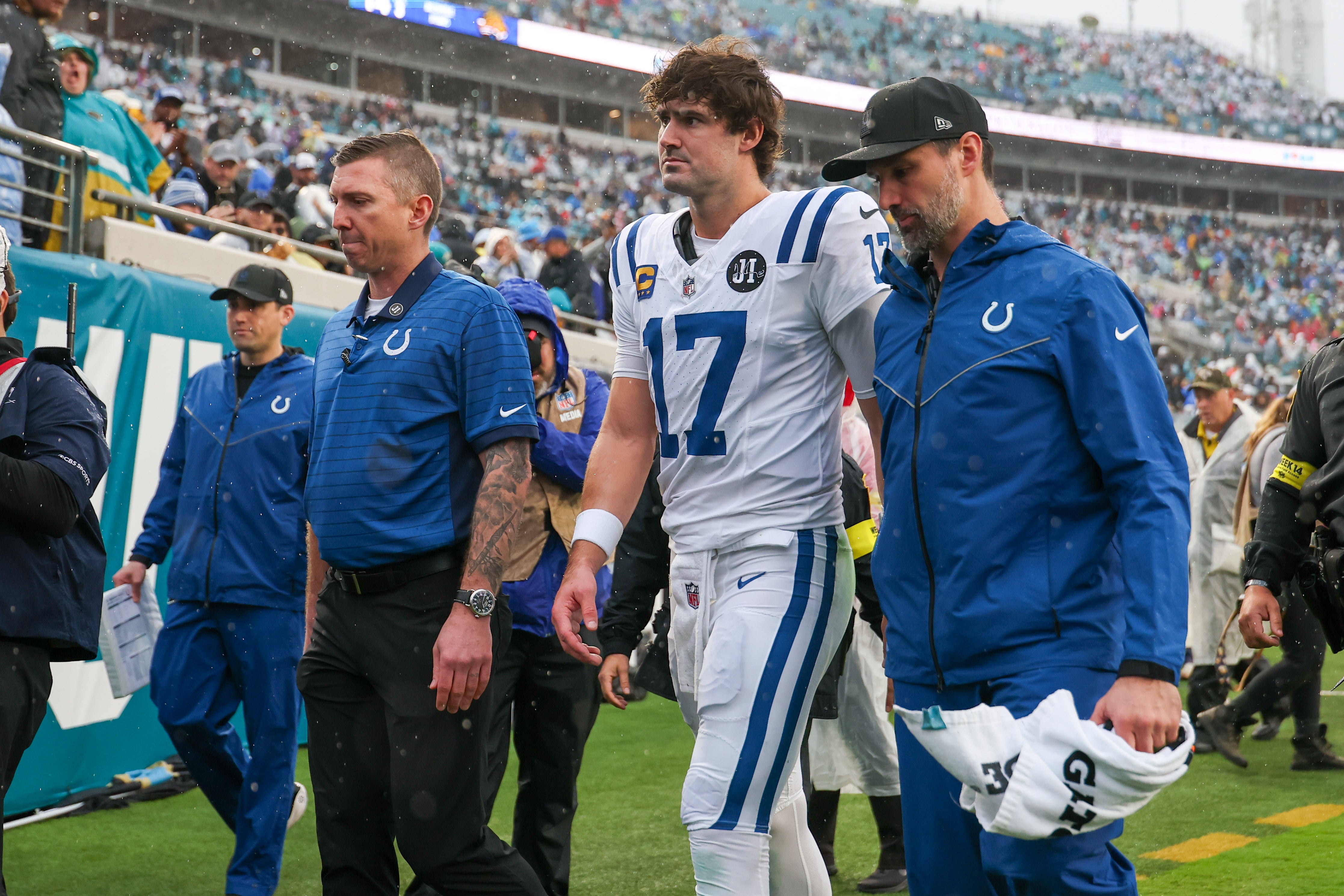 Colts QB Daniel Jones leaves the field after suffering an injury