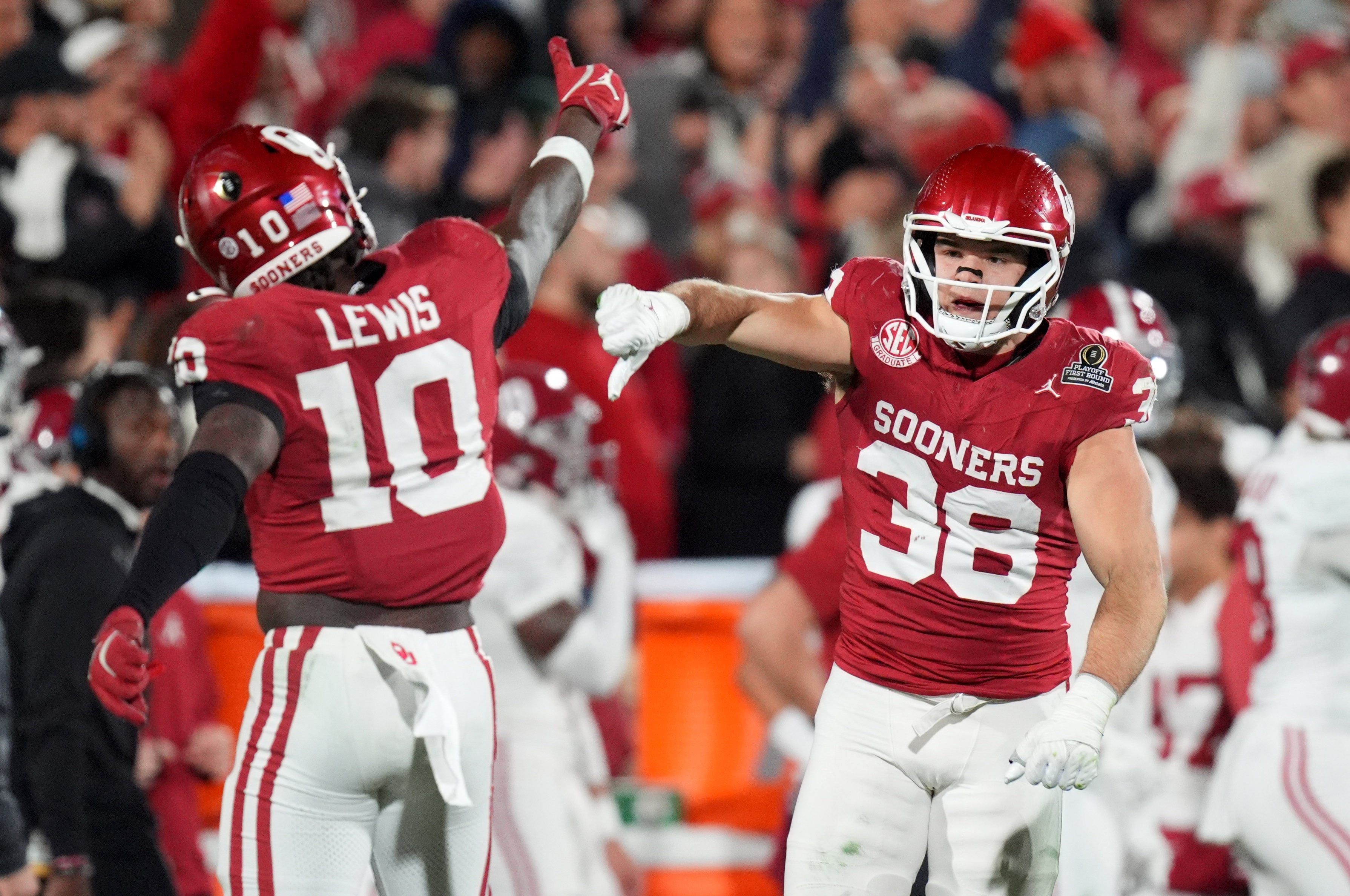 Oklahoma Sooners linebackers Kip Lewis Owen Heinecke transfer portal Austin Romaine