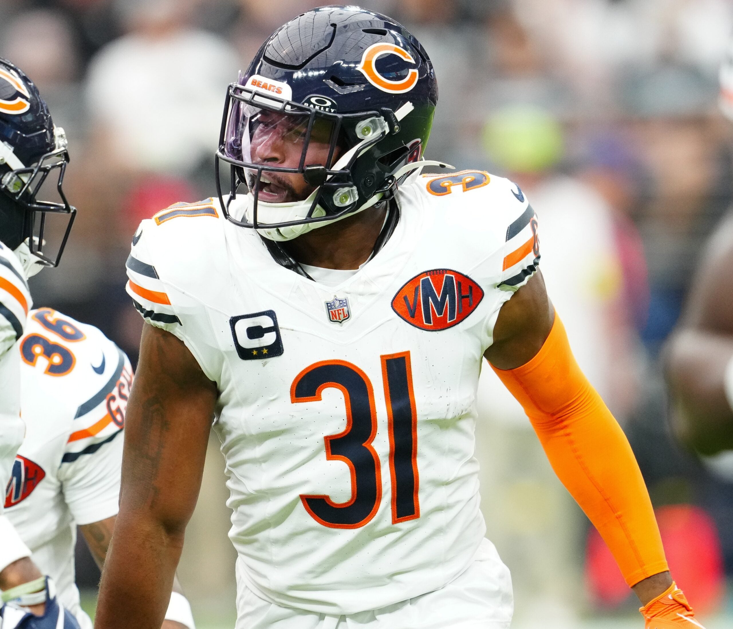 Sep 28, 2025; Paradise, Nevada, USA; Chicago Bears free safety Kevin Byard (31) celebrates during the first quarter against Las Vegas Raiders at Allegiant Stadium.