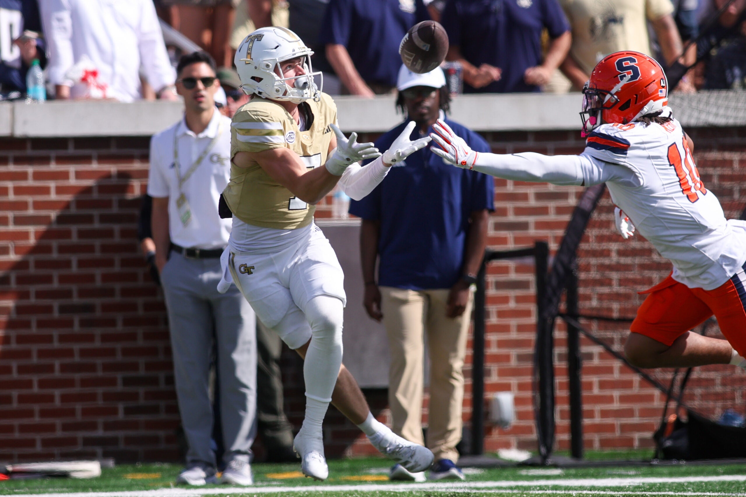 Oct 25, 2025; Atlanta, Georgia, USA; Georgia Tech Yellow Jackets wide receiver Bailey Stockton (7) catches a pass against the Syracuse Orange in the third quarter at Bobby Dodd Stadium at Hyundai Field.