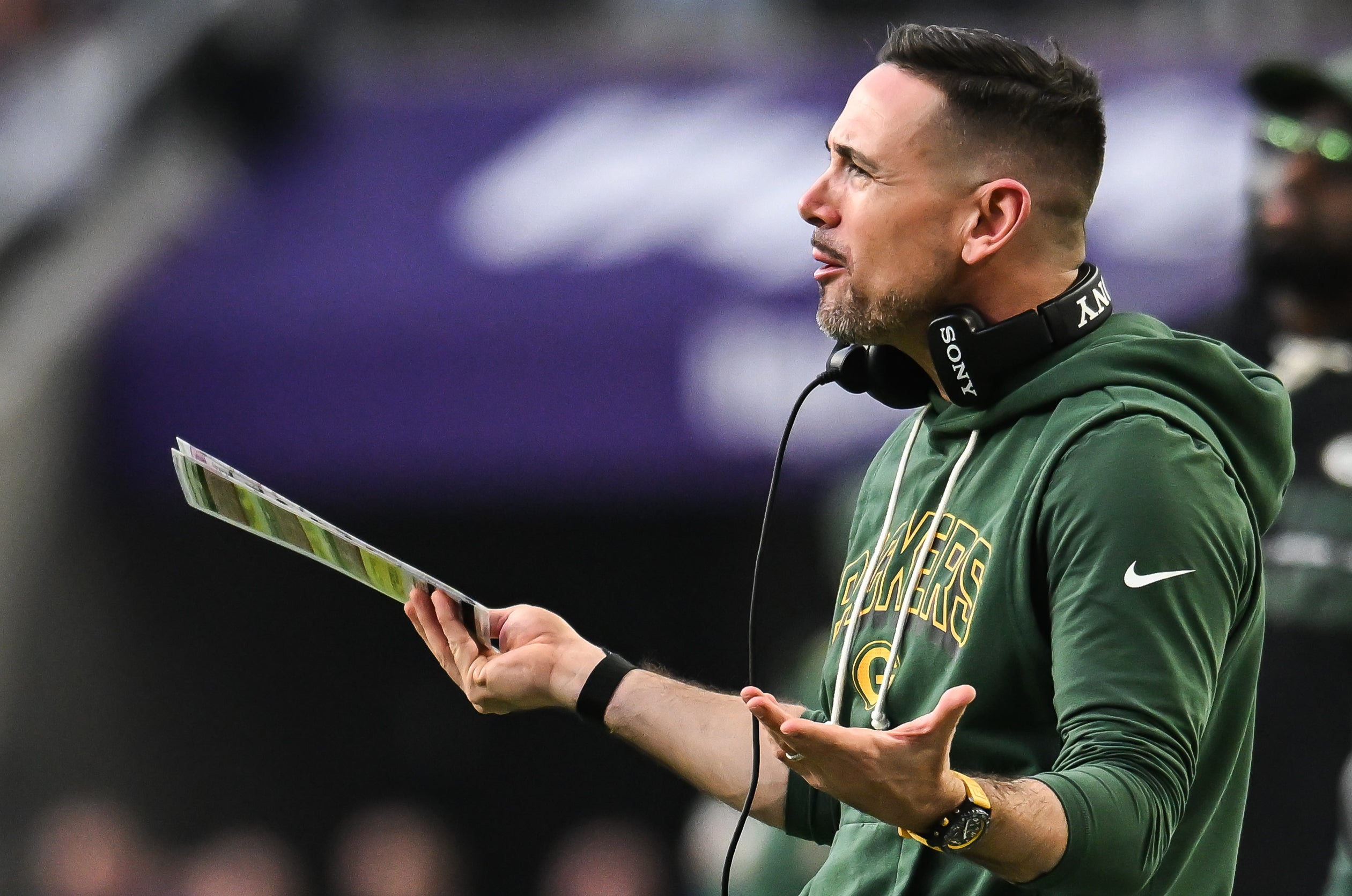 Jan 4, 2026; Minneapolis, Minnesota, USA; Green Bay Packers head coach Matt Lafleur reacts to a play against the Minnesota Vikings during the third quarter at U.S. Bank Stadium.
