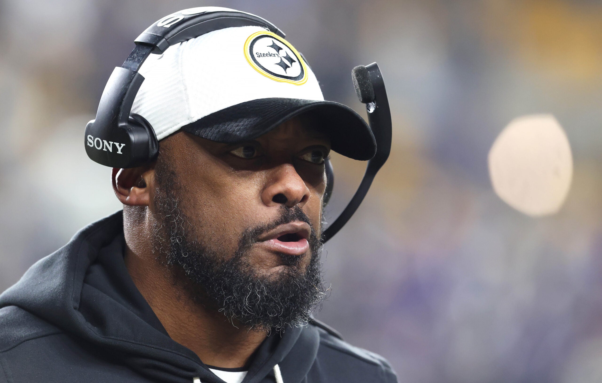 Jan 4, 2026; Pittsburgh, Pennsylvania, USA; Pittsburgh Steelers head coach Mike Tomlin reacts against the Baltimore Ravens during the second half at Acrisure Stadium.