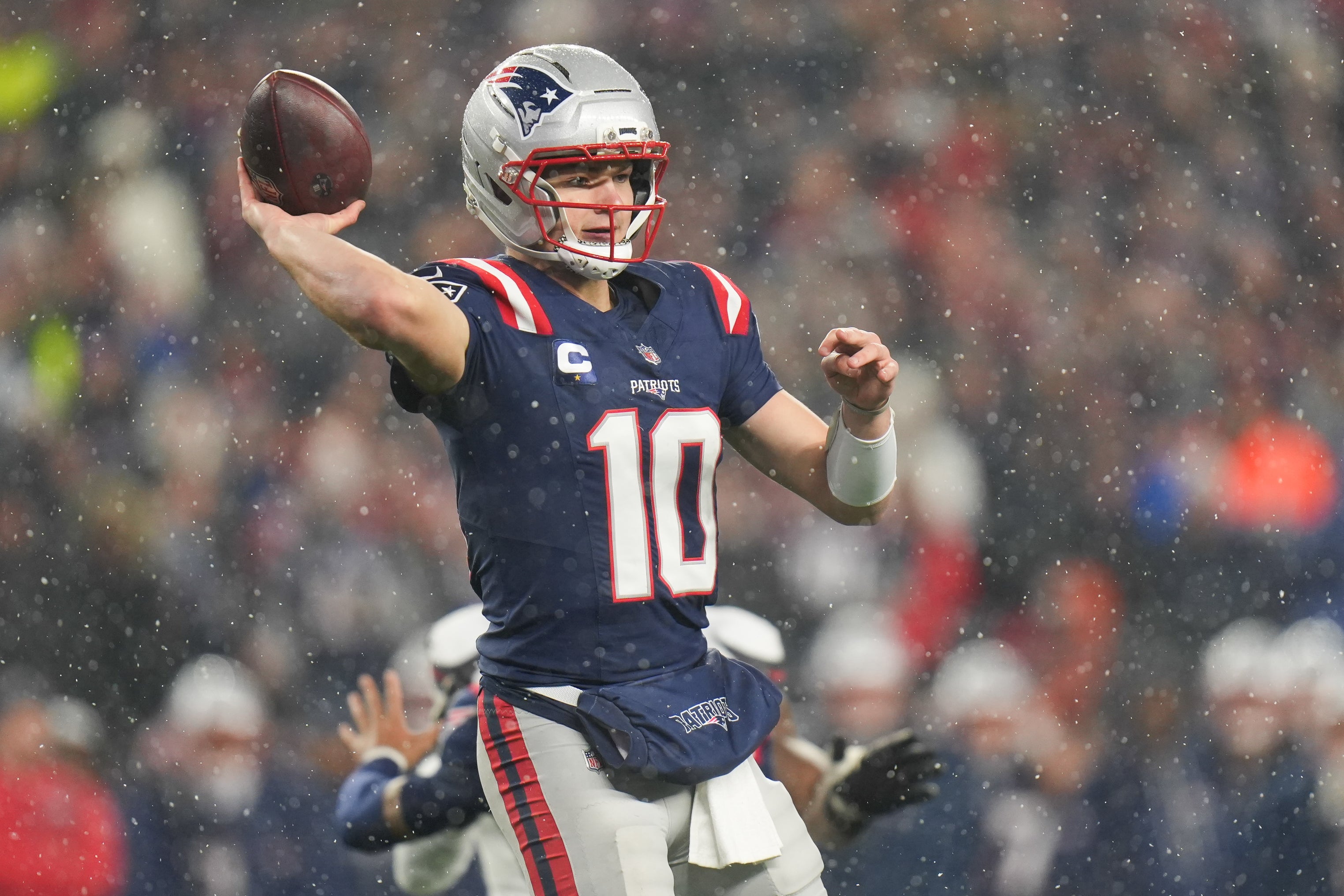 Jan 18, 2026; Foxborough, MA, USA; New England Patriots quarterback Drake Maye (10) throws in the third quarter against the Houston Texans in an AFC Divisional Round game at Gillette Stadium.