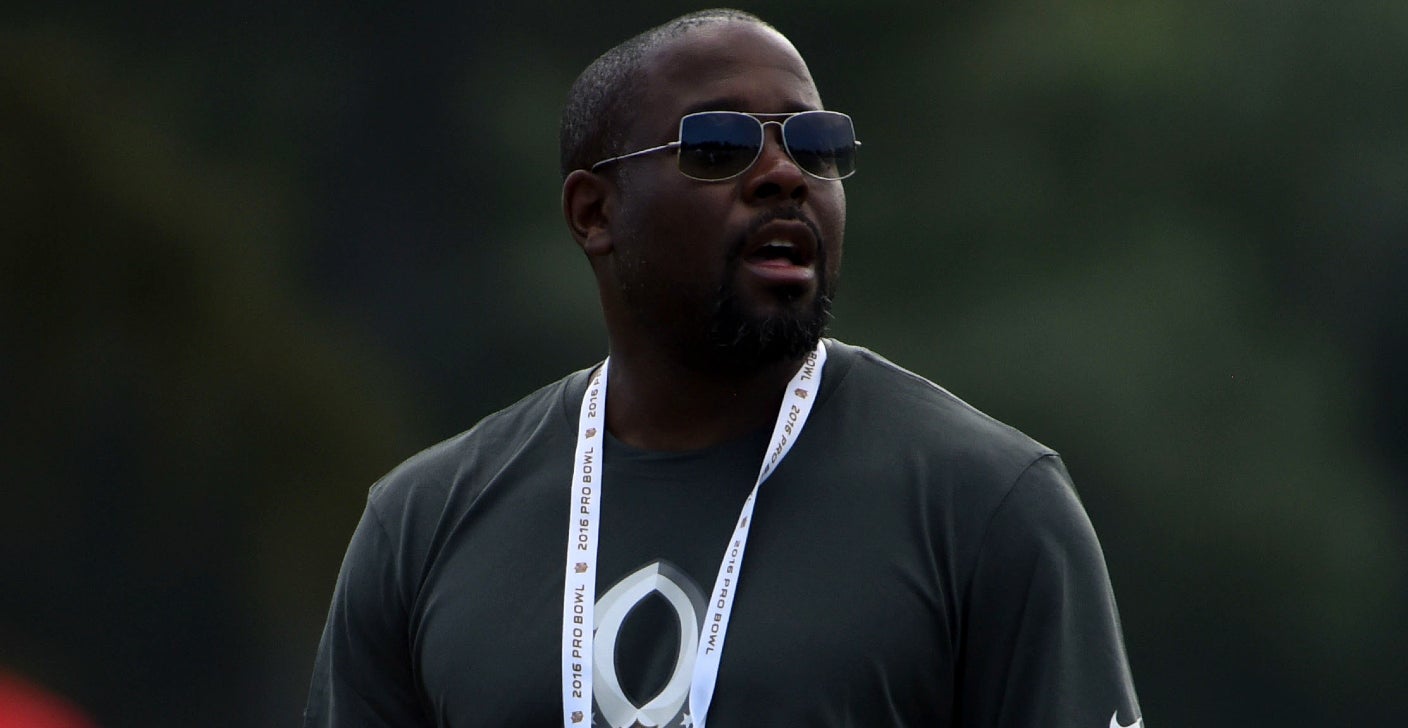 Jan 28, 2016; Kahuku, HI, USA; Green Bay Packers secondary coach Joe Whitt Jr. during practice for the 2016 Pro Bowl at the Turtle Bay Resort.