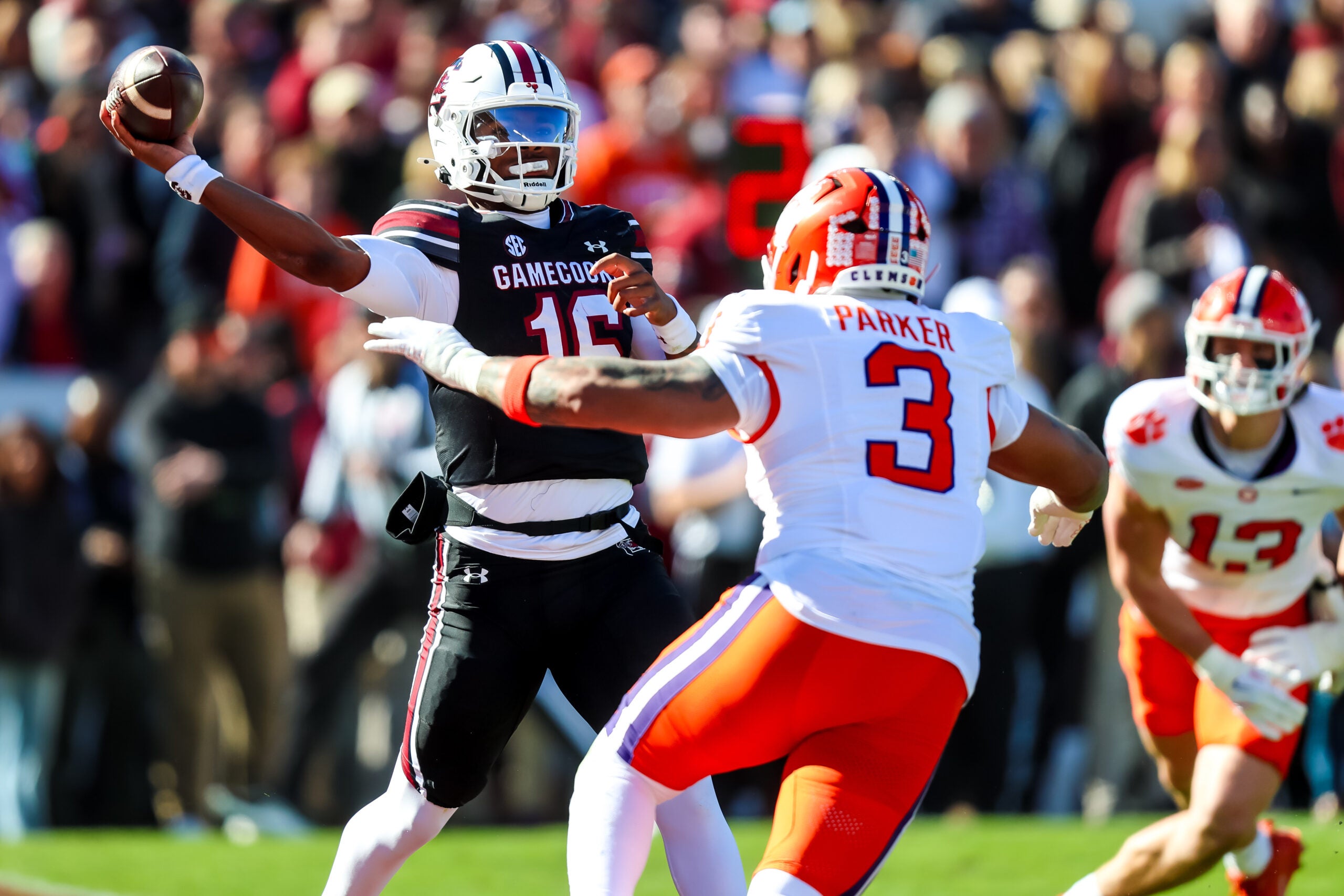 Clemson EDGE T.J. Parker